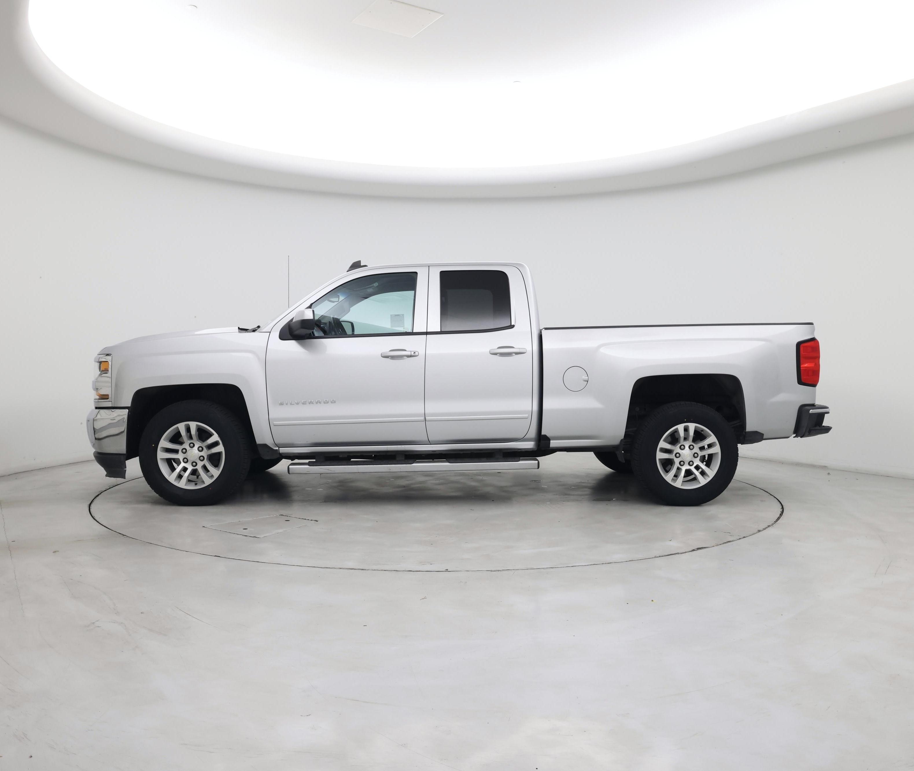 Thumbnail: 2019 Chevrolet Silverado 1500 - 3