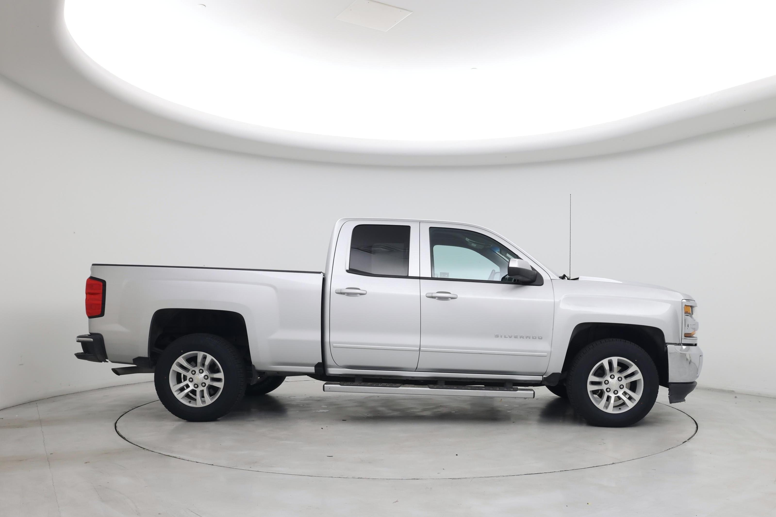 Thumbnail: 2019 Chevrolet Silverado 1500 - 7