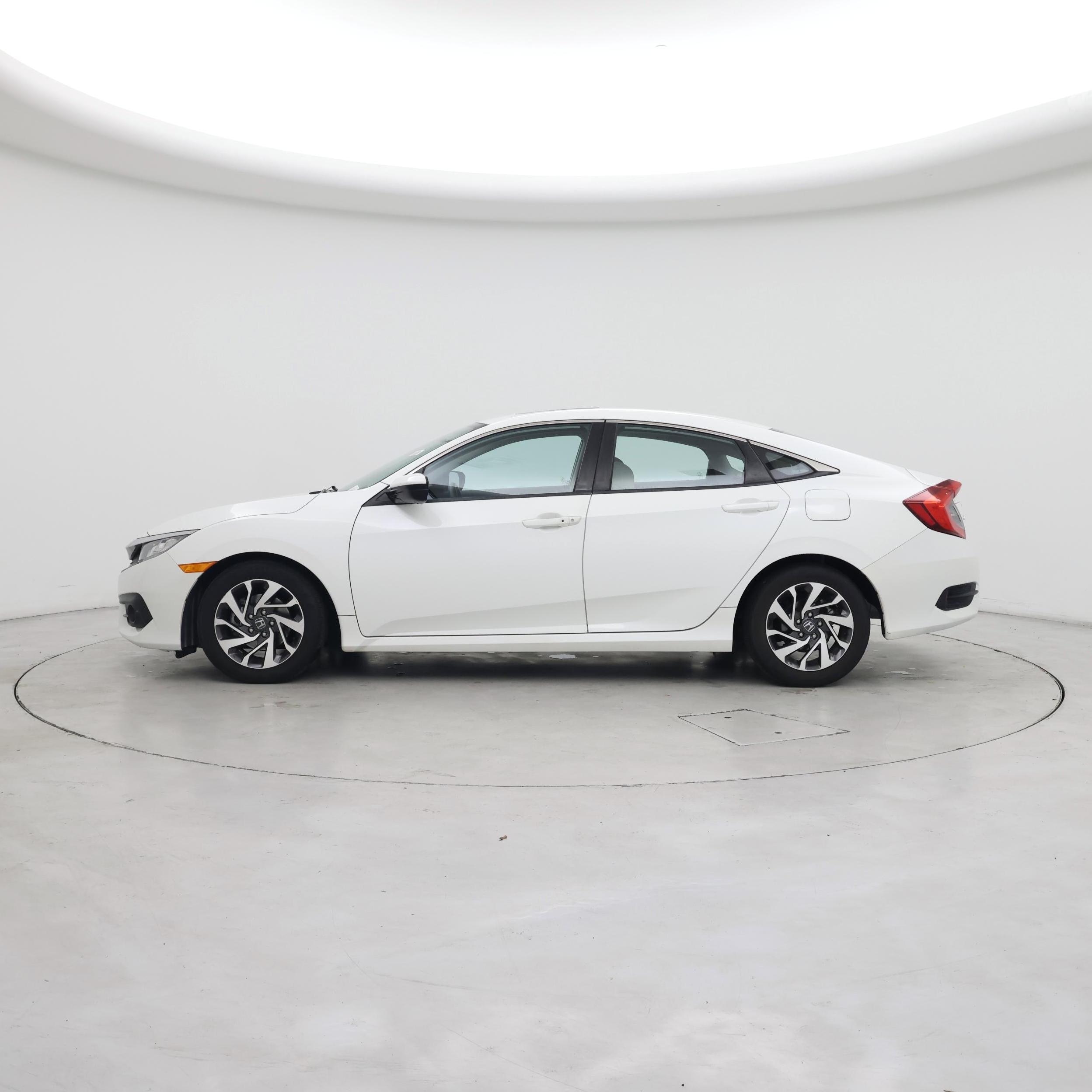 Thumbnail: 2016 Honda Civic - 3