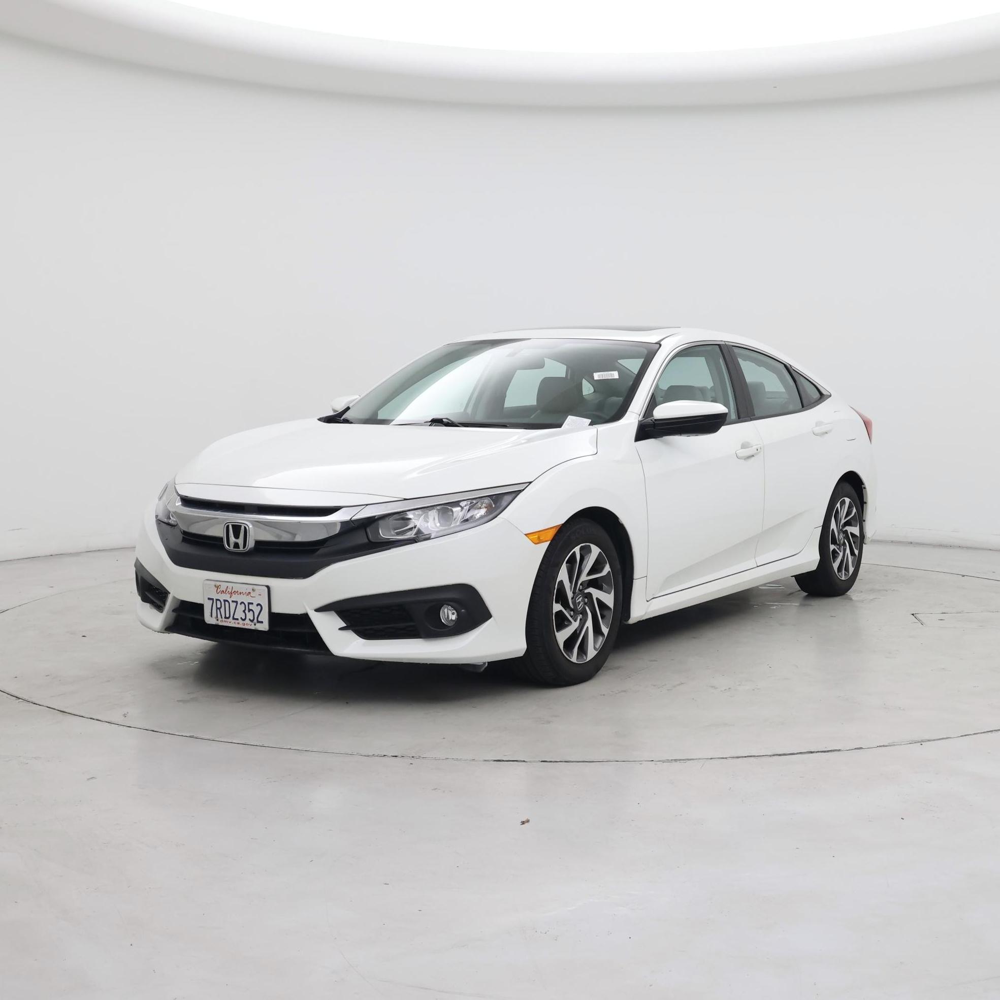 Thumbnail: 2016 Honda Civic - 4