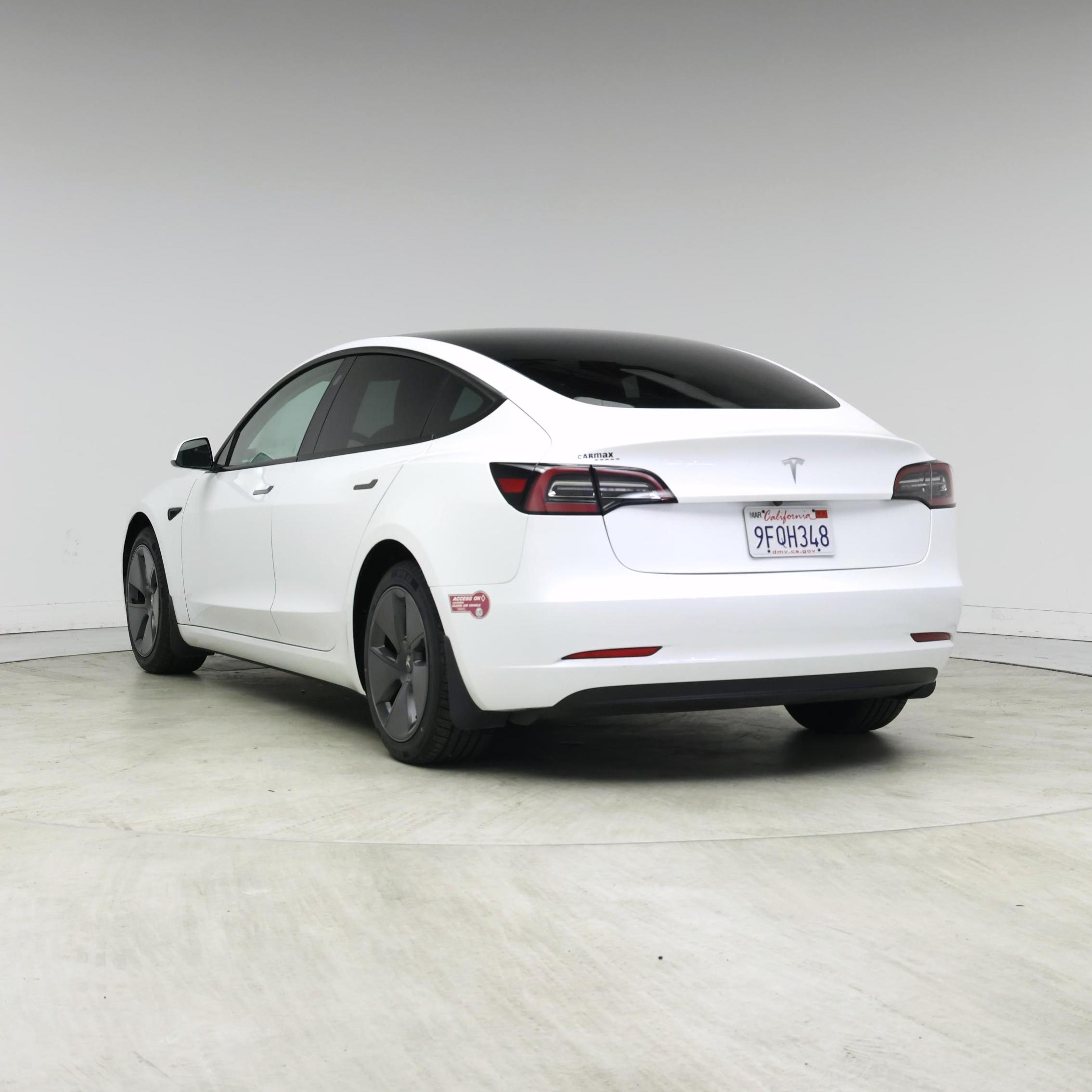 Thumbnail: 2023 Tesla Model 3 - 2