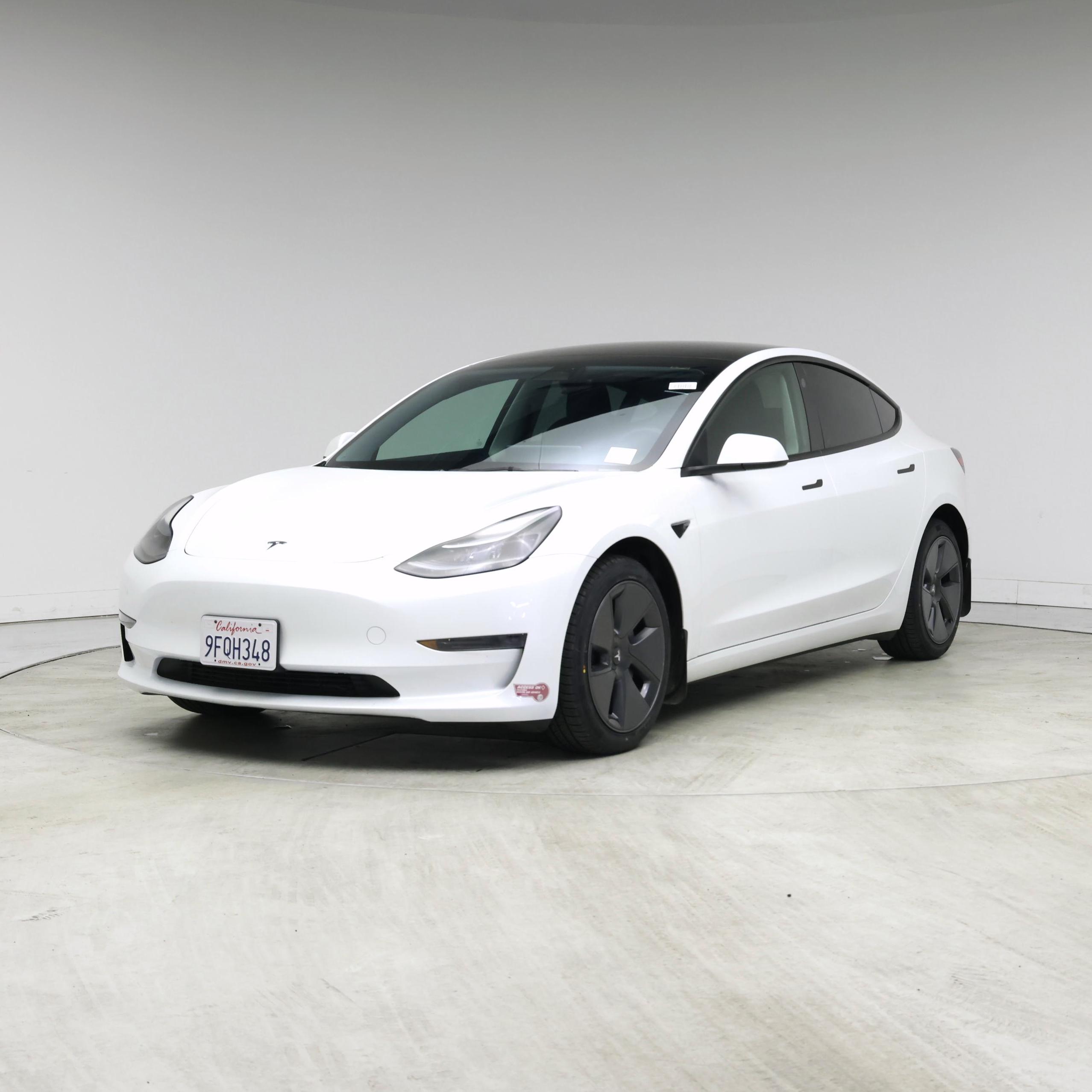 Thumbnail: 2023 Tesla Model 3 - 4