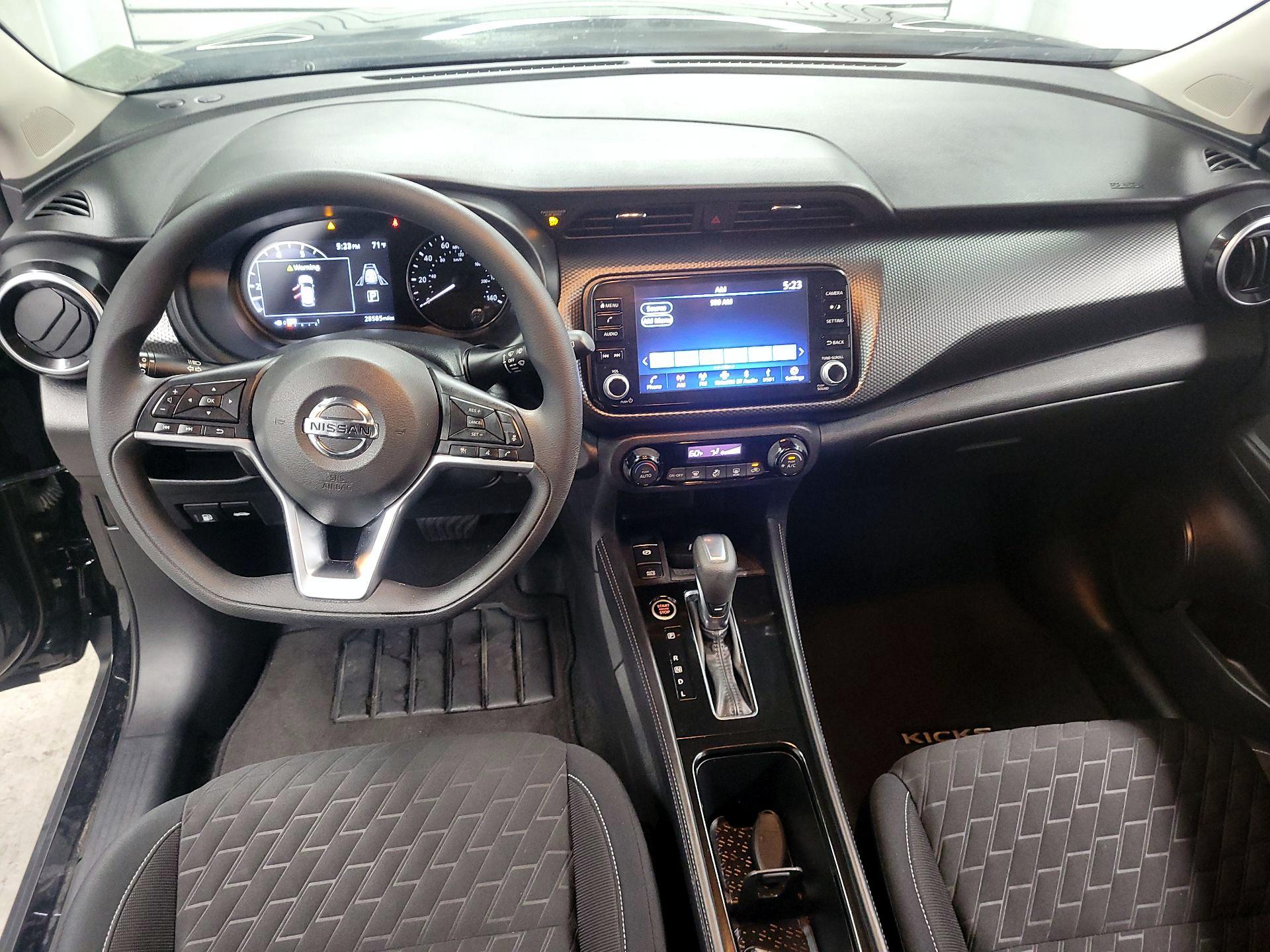 Thumbnail: 2021 Nissan Kicks - 9