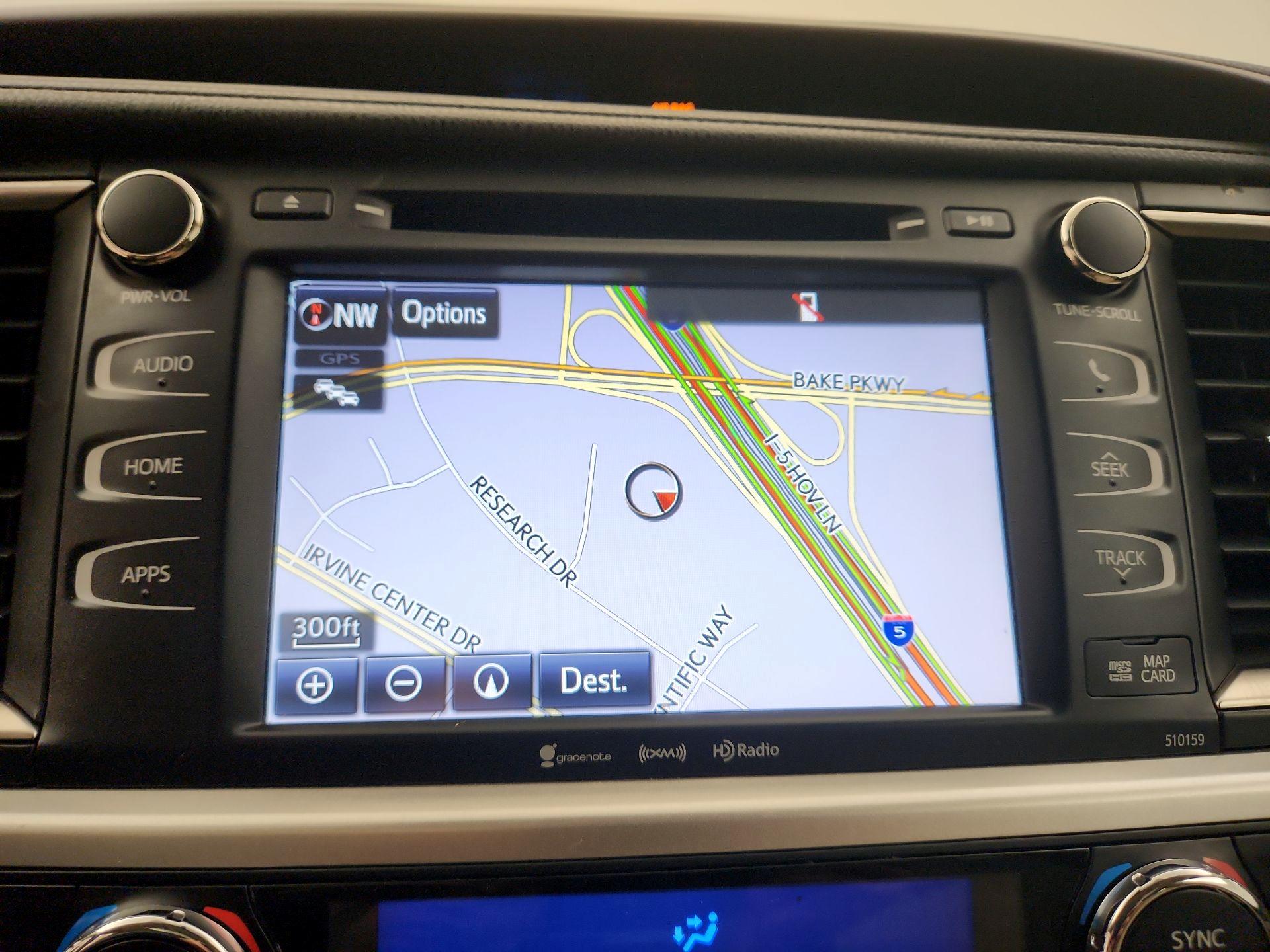 Thumbnail: 2016 Toyota Highlander - 14