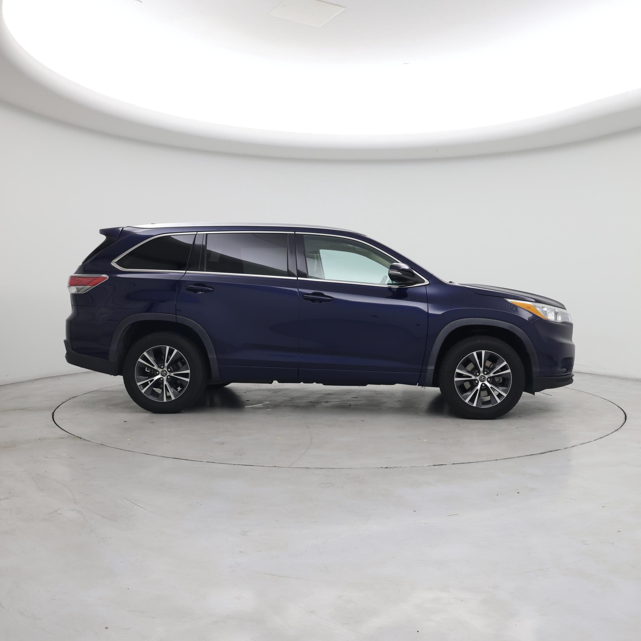 Thumbnail: 2016 Toyota Highlander - 7