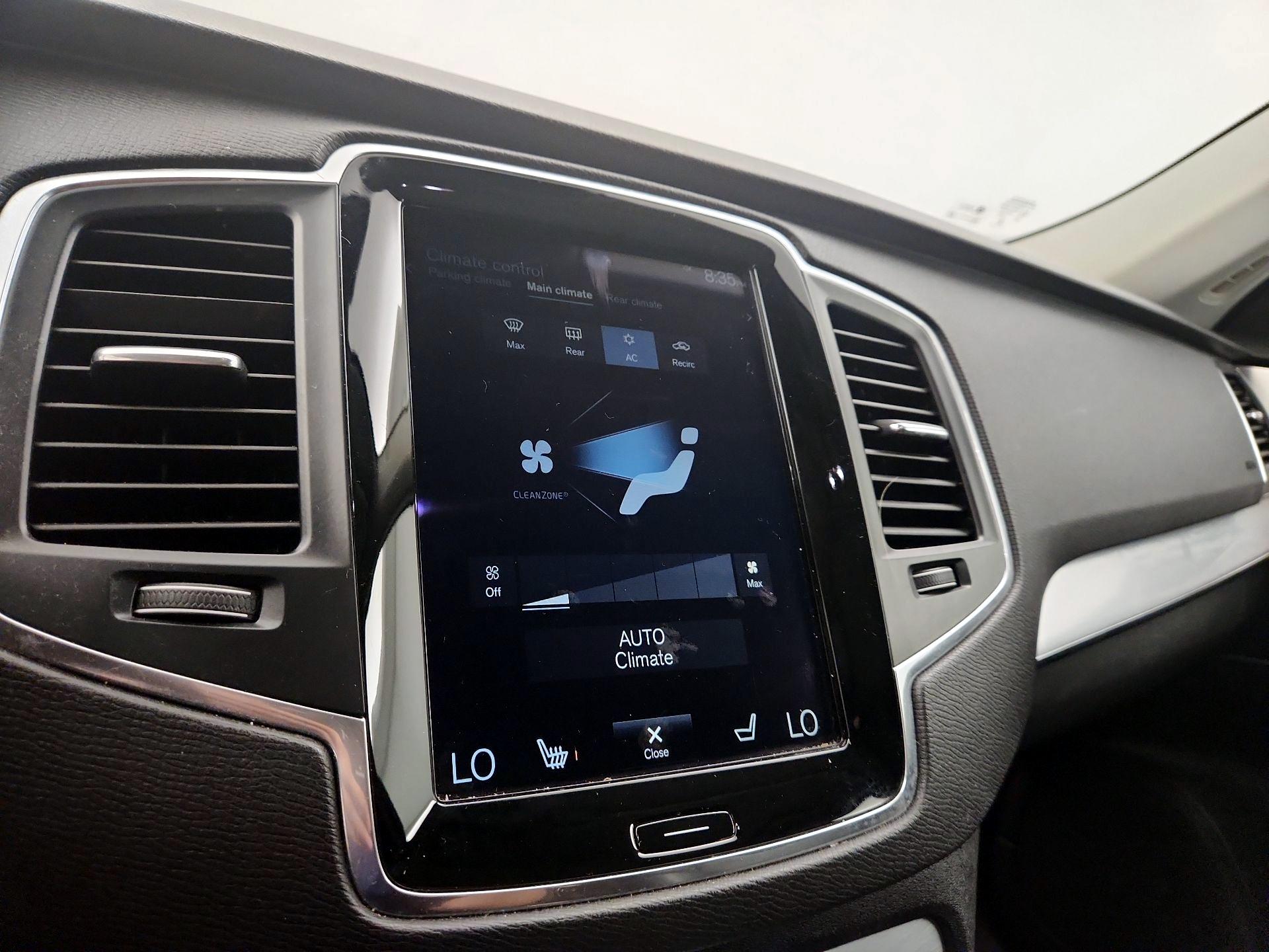 Thumbnail: 2018 Volvo XC90 - 17