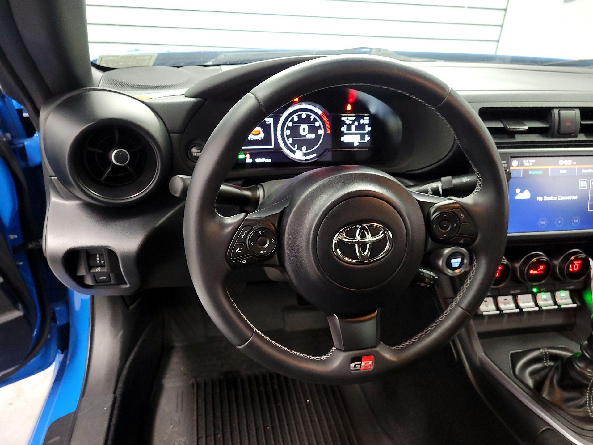 Thumbnail: 2022 Toyota GR86 - 10