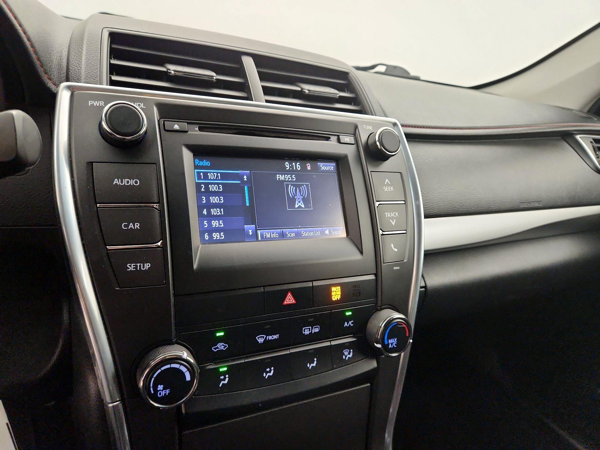 Thumbnail: 2016 Toyota Camry - 15