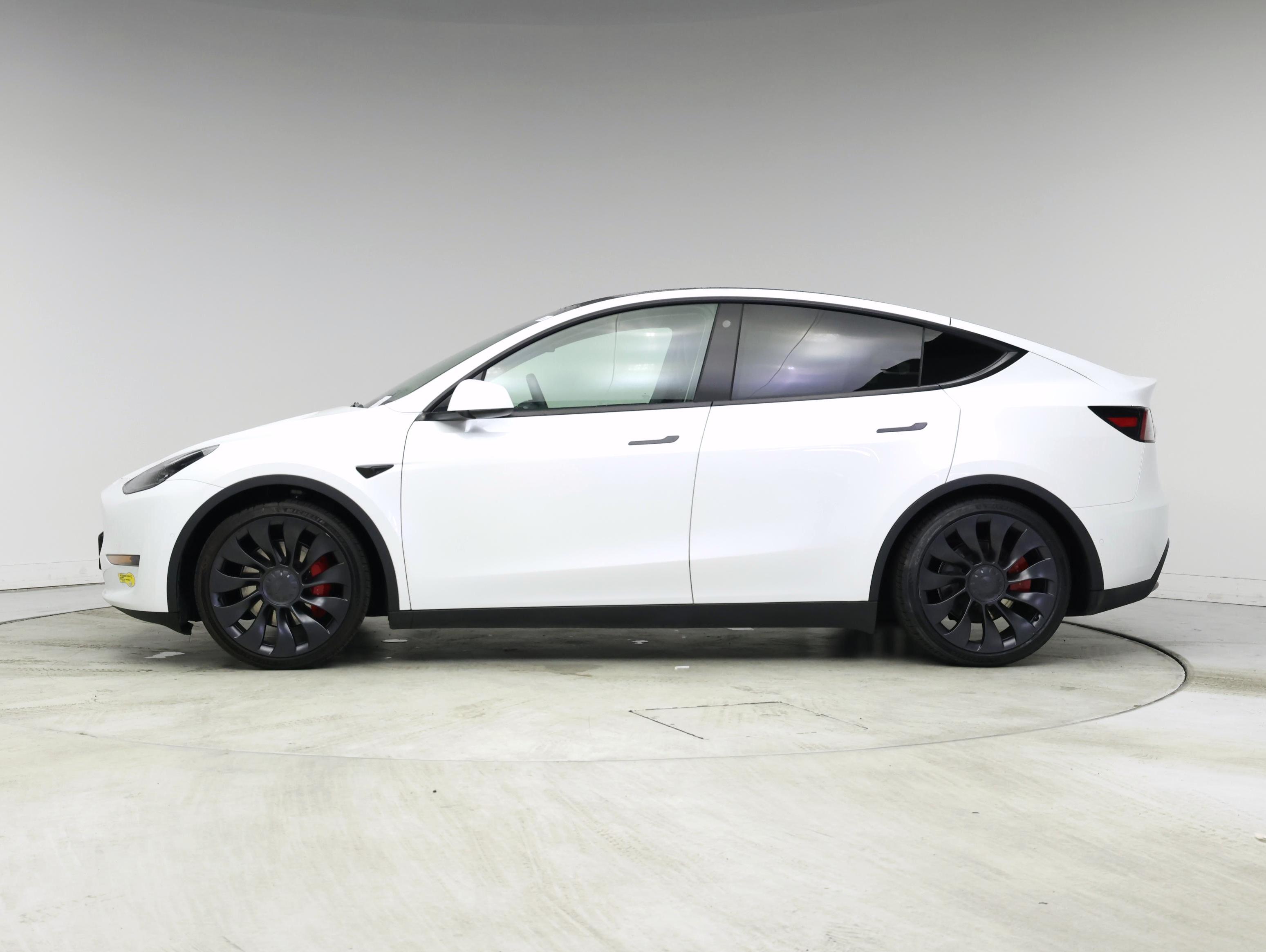 Thumbnail: 2022 Tesla Model Y - 3