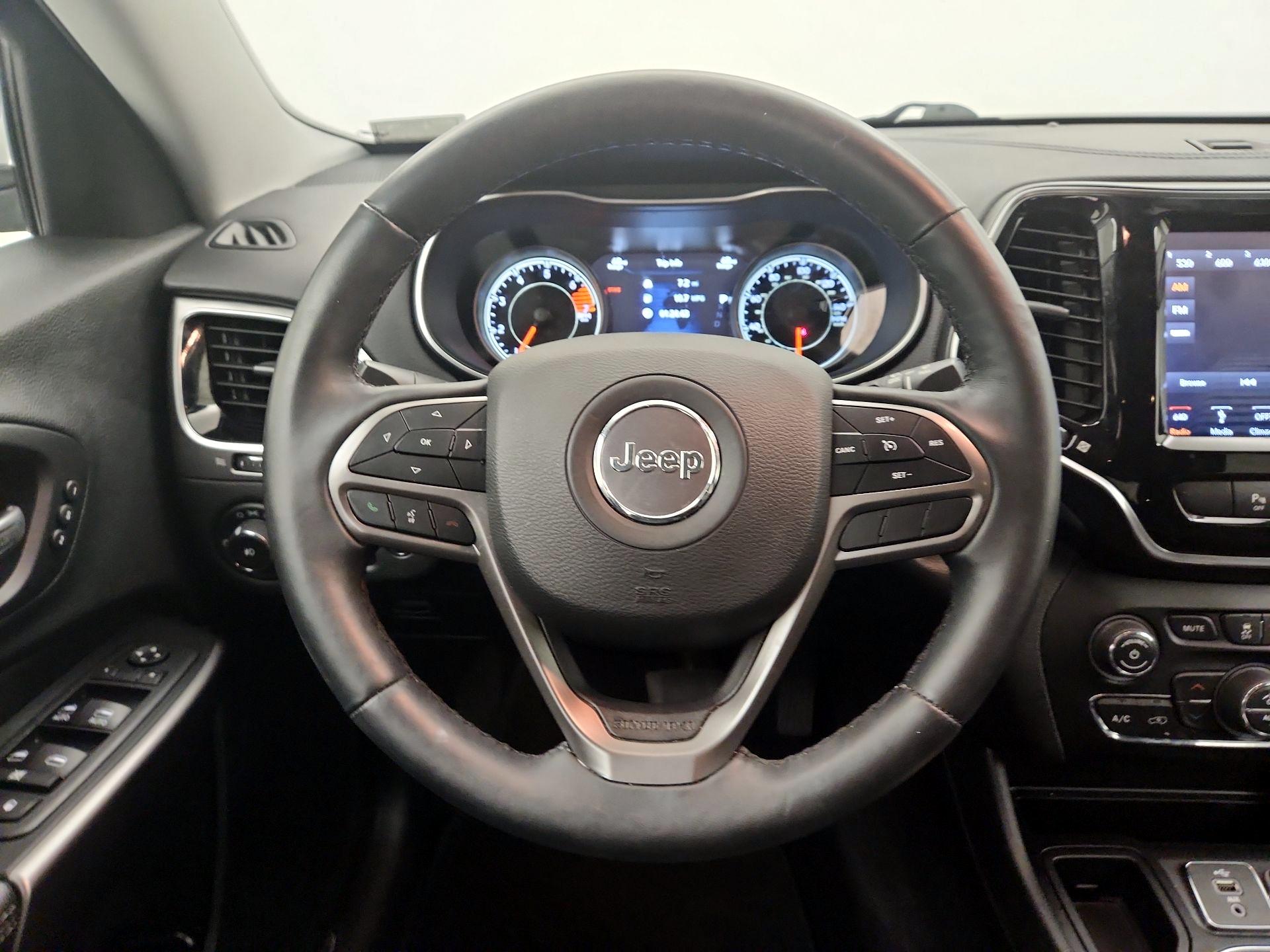 Thumbnail: 2019 Jeep Cherokee - 10