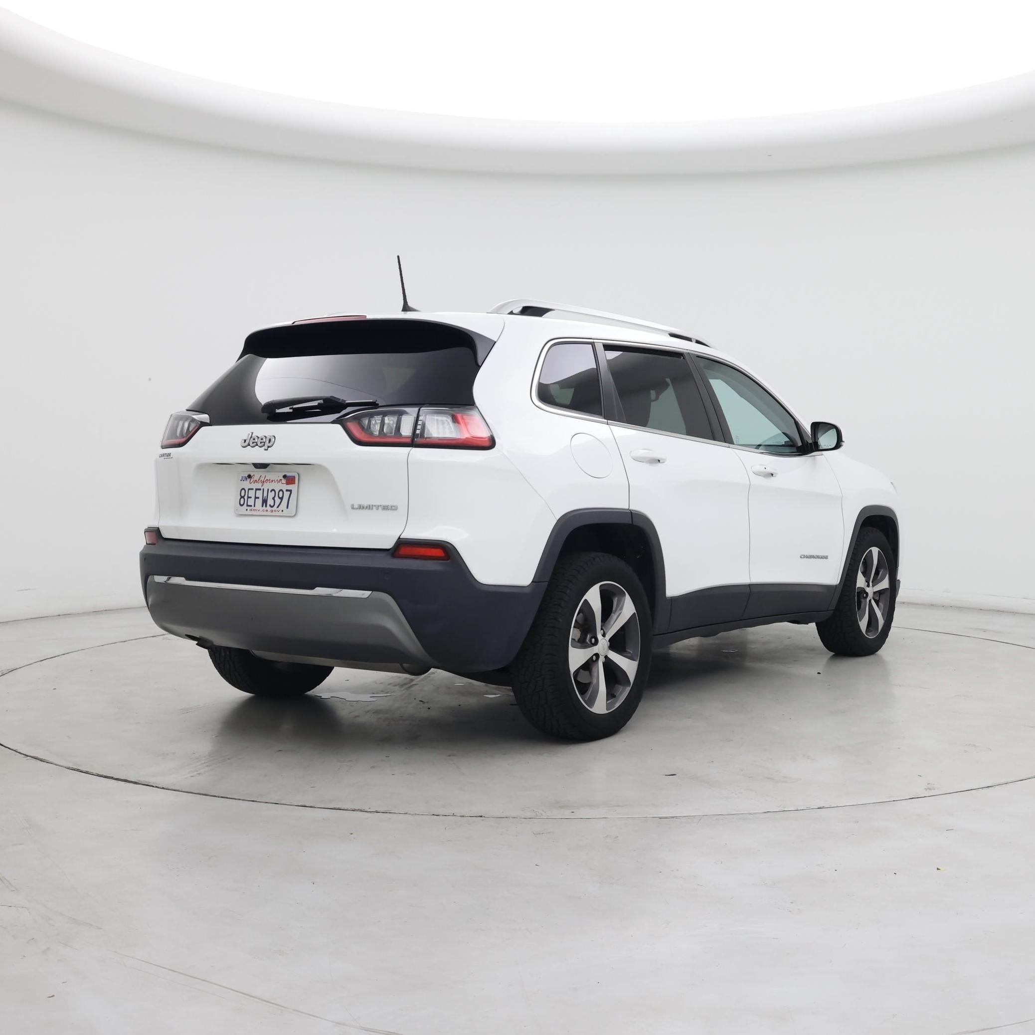 Thumbnail: 2019 Jeep Cherokee - 8