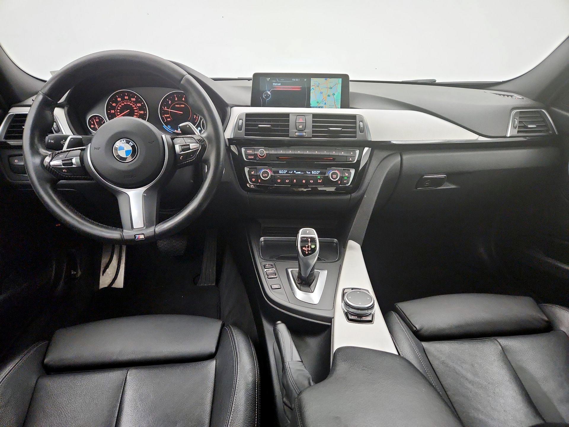 Thumbnail: 2016 BMW 3 Series - 9