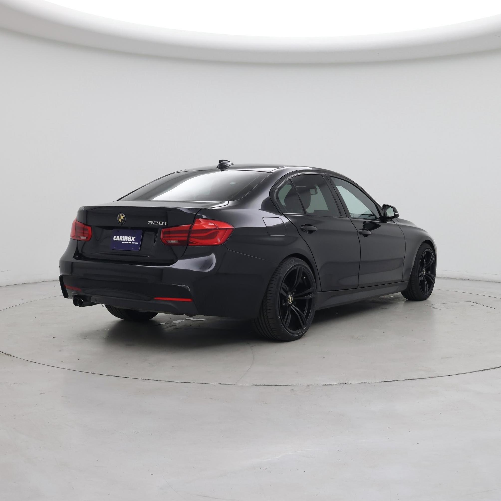 Thumbnail: 2016 BMW 3 Series - 8