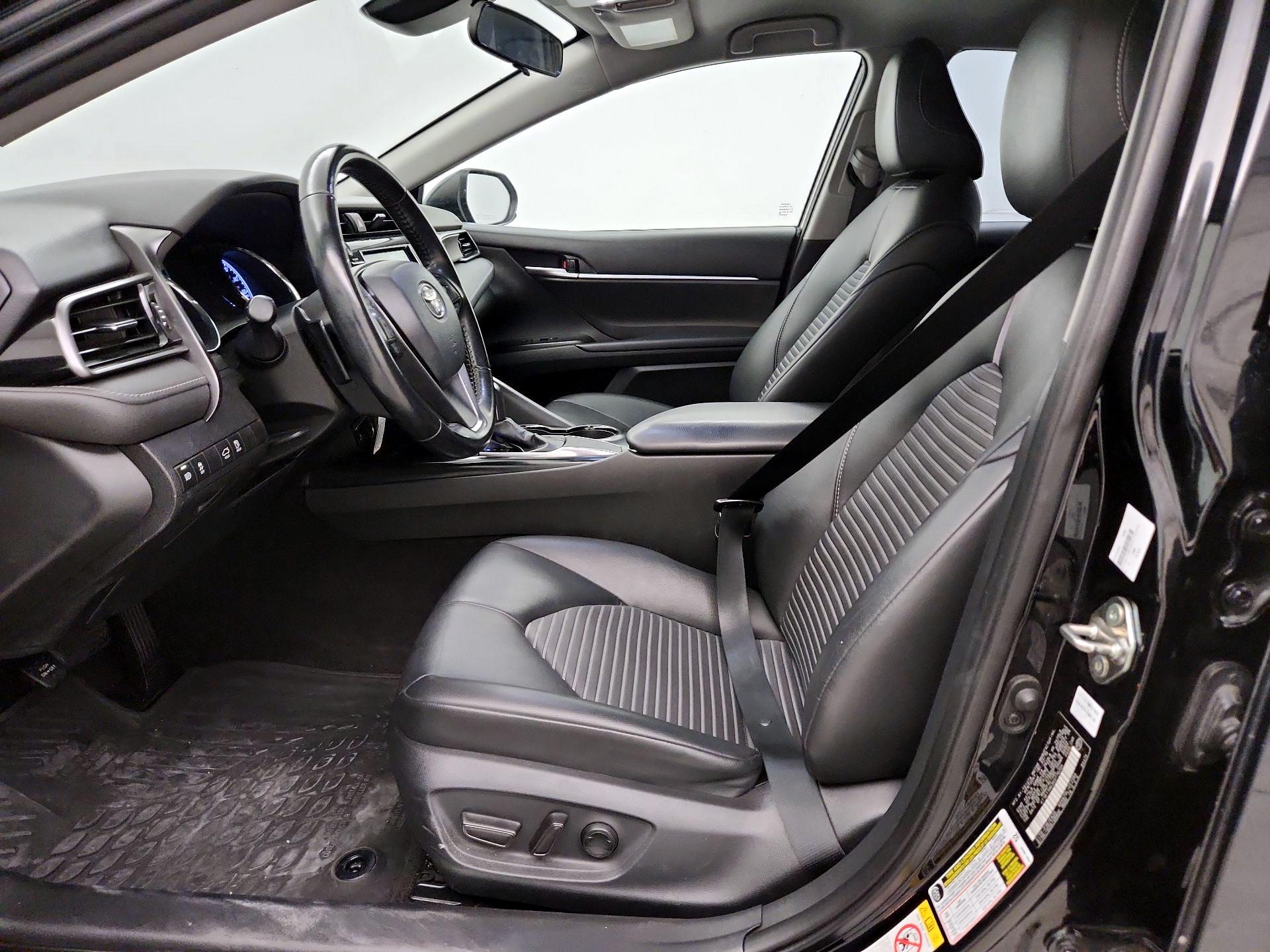 Thumbnail: 2019 Toyota Camry - 11