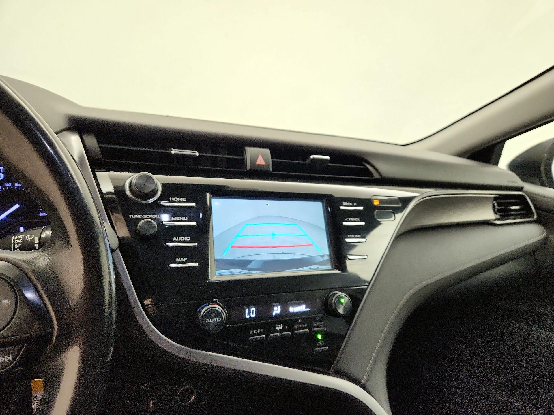 Thumbnail: 2019 Toyota Camry - 14