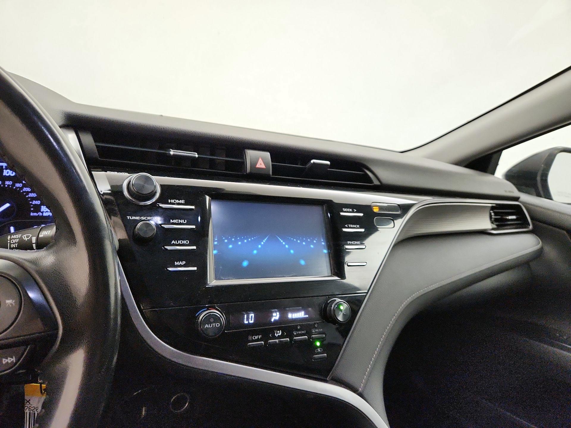 Thumbnail: 2019 Toyota Camry - 16