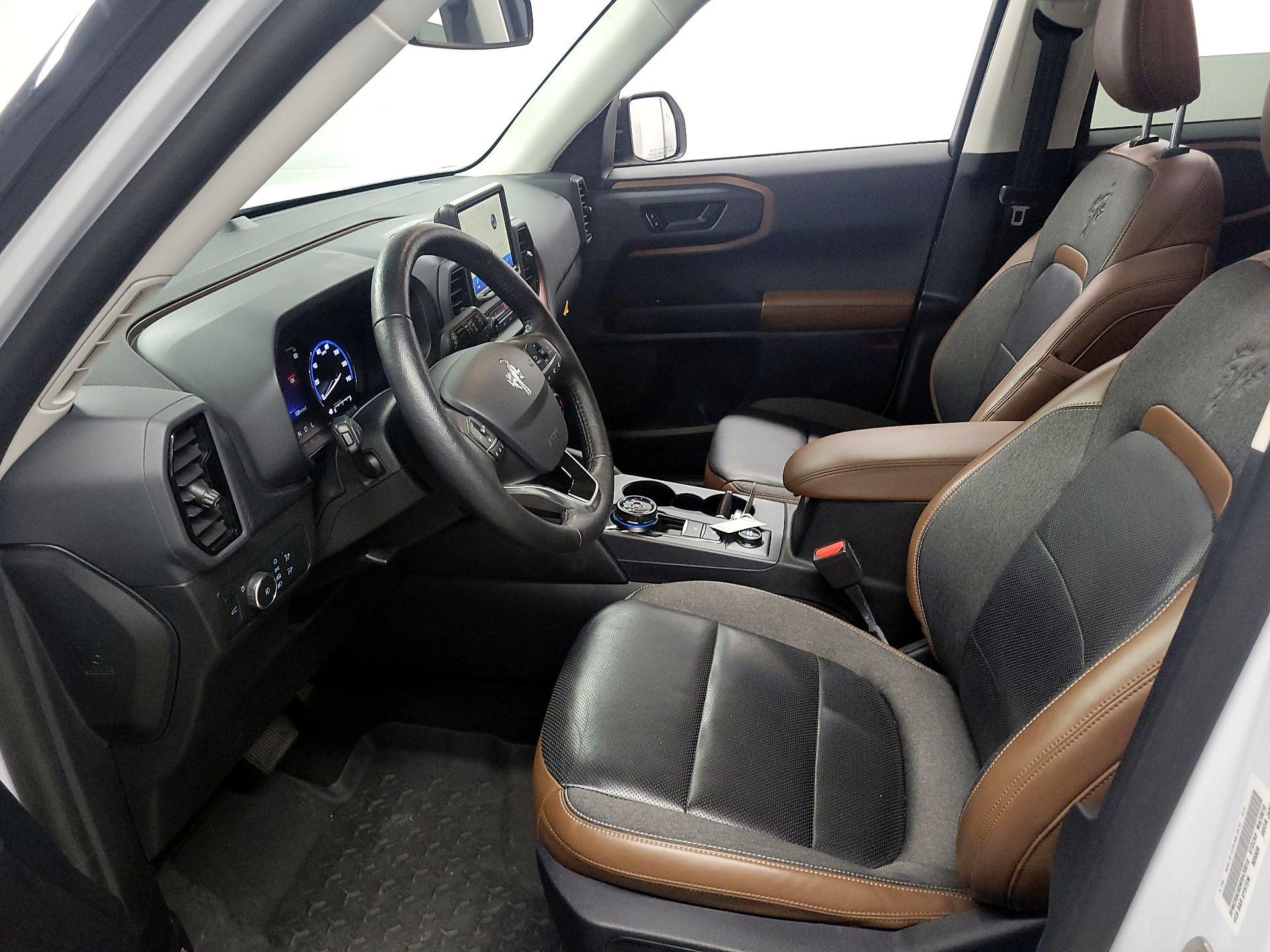 Thumbnail: 2021 Ford Bronco Sport - 11