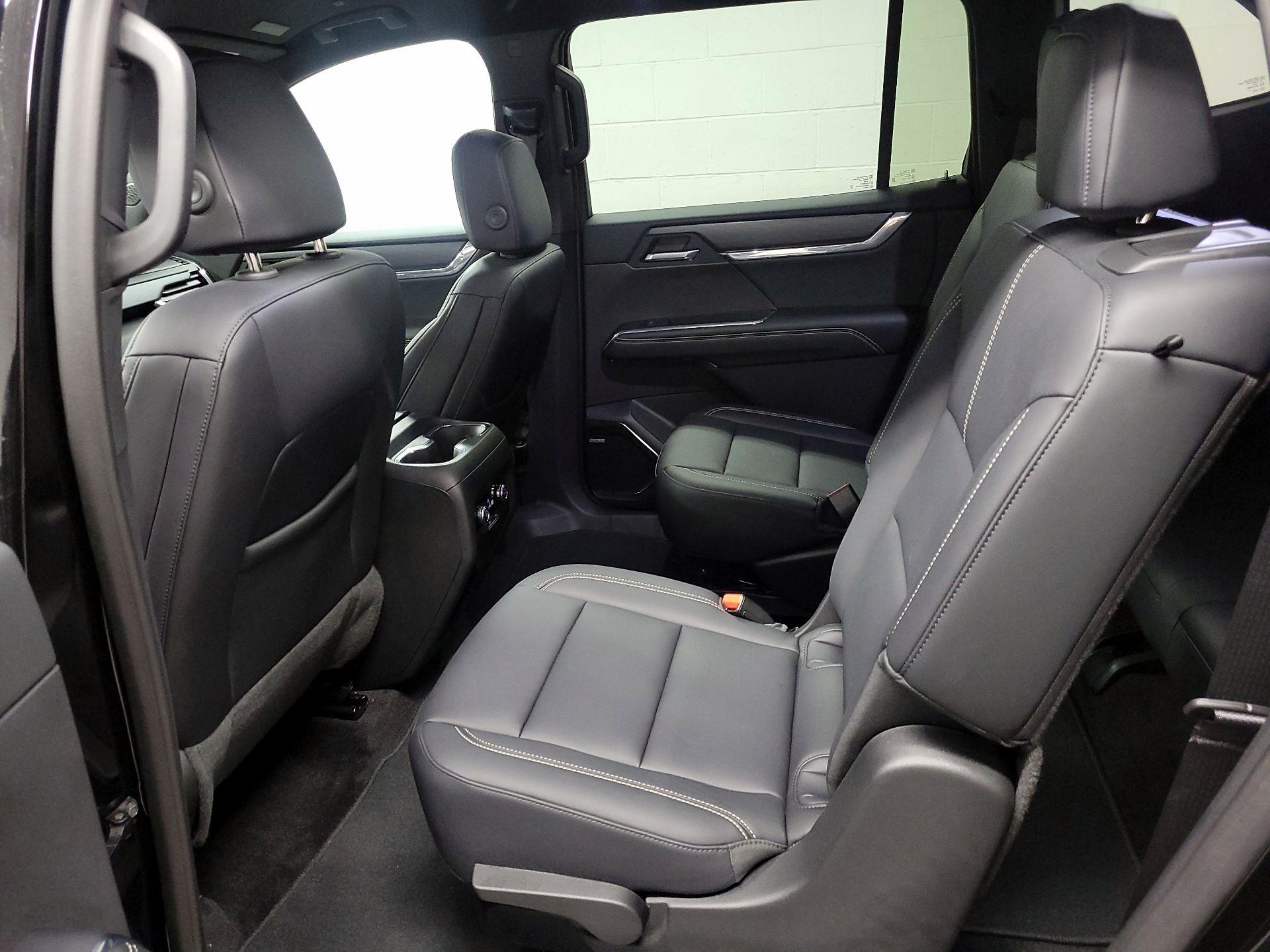 Thumbnail: 2024 GMC Acadia - 18
