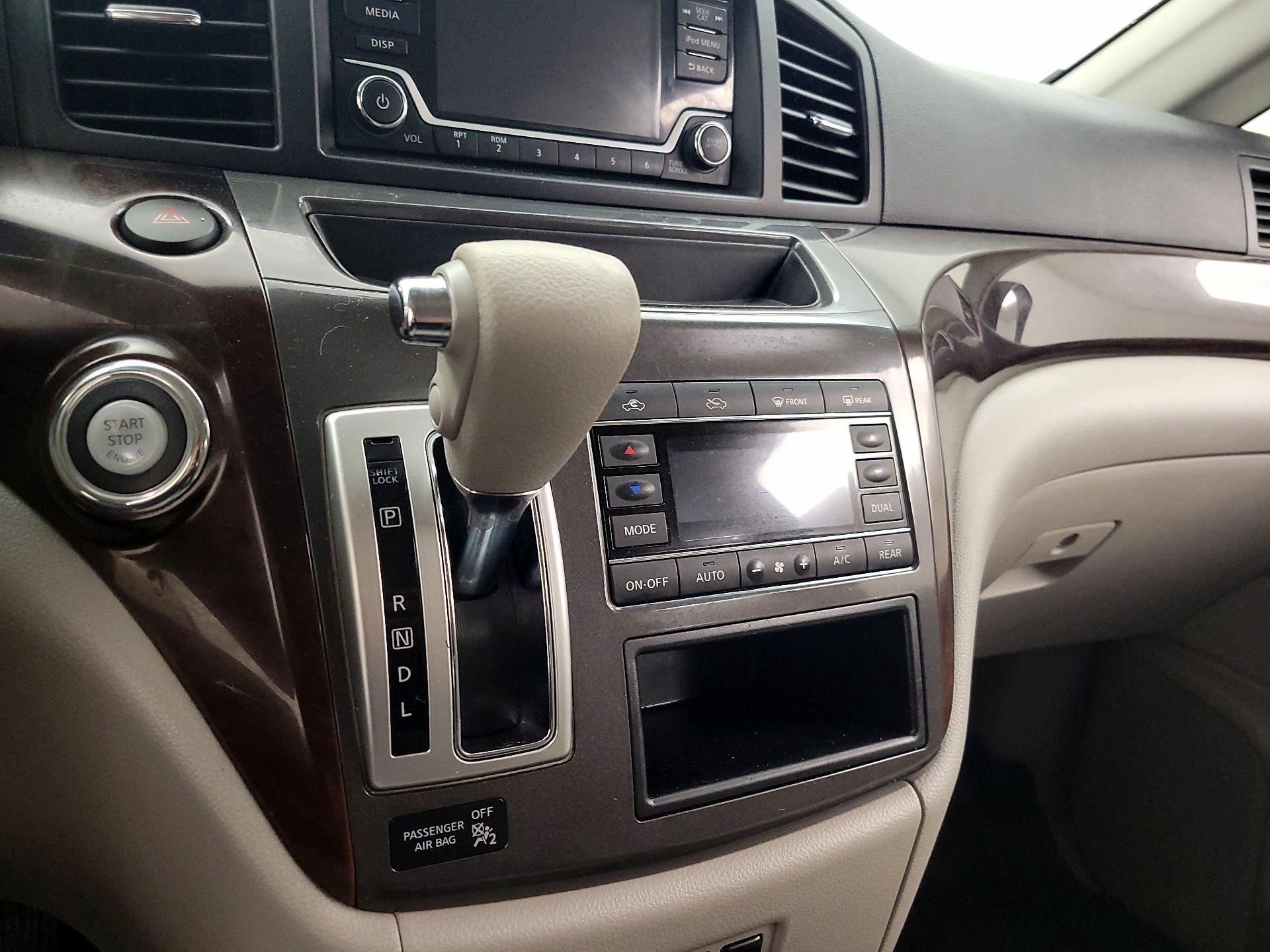 Thumbnail: 2017 Nissan Quest - 17