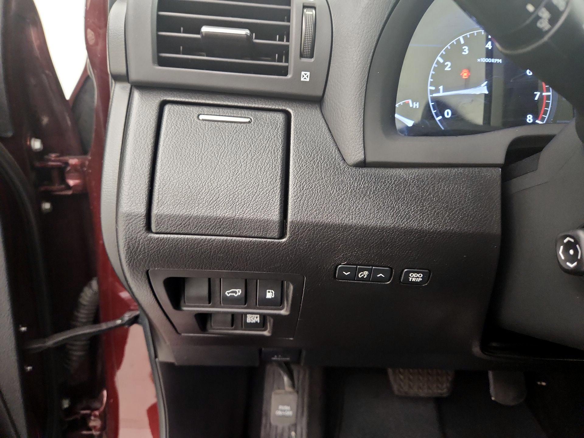 Thumbnail: 2015 Lexus RX - 13