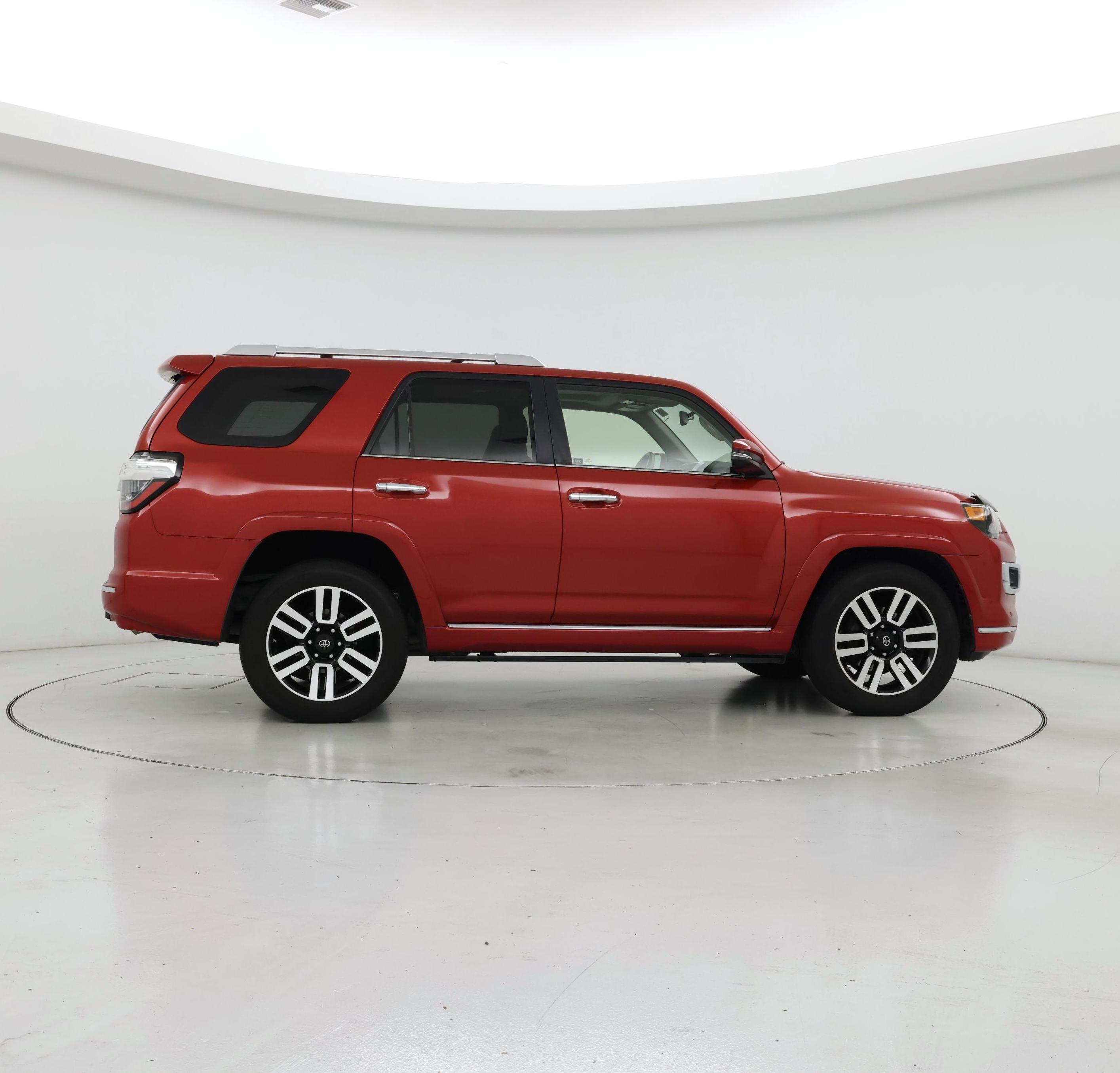 Thumbnail: 2017 Toyota 4Runner - 7