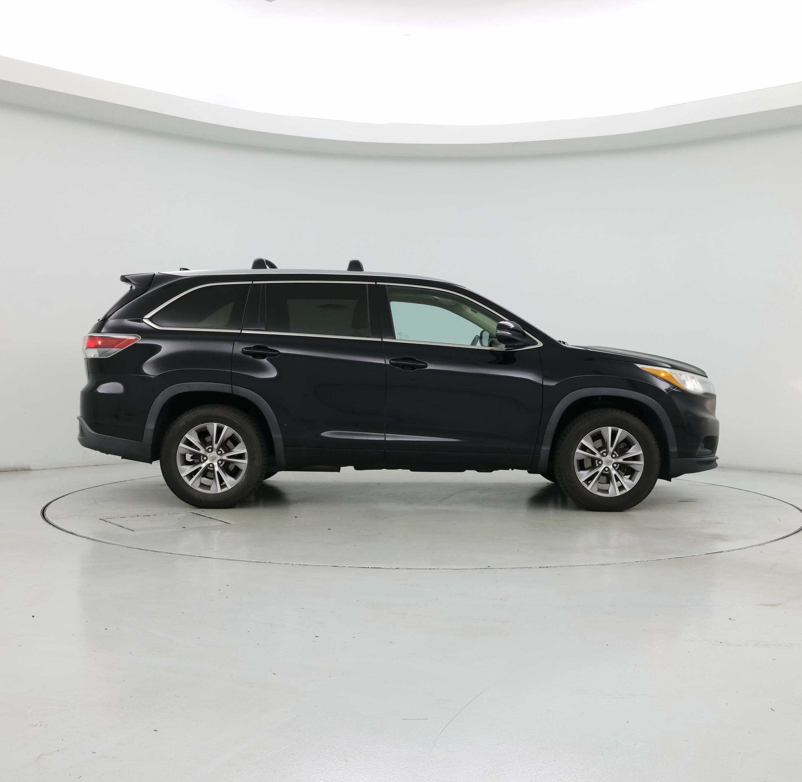 Thumbnail: 2015 Toyota Highlander - 7