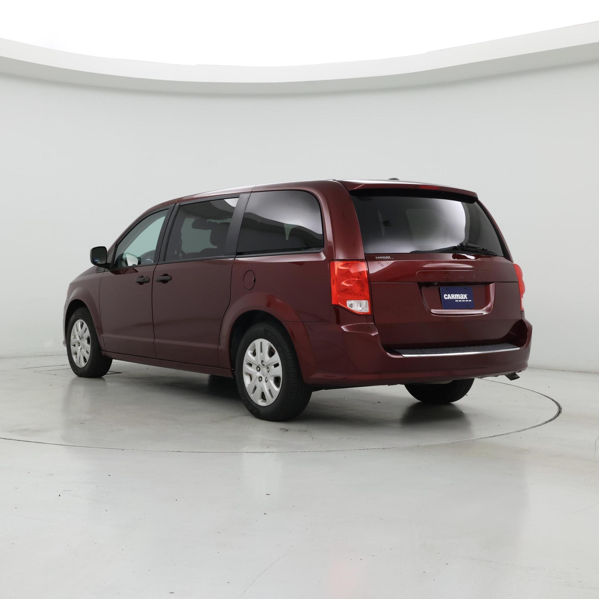 Thumbnail: 2019 Dodge Grand Caravan - 2