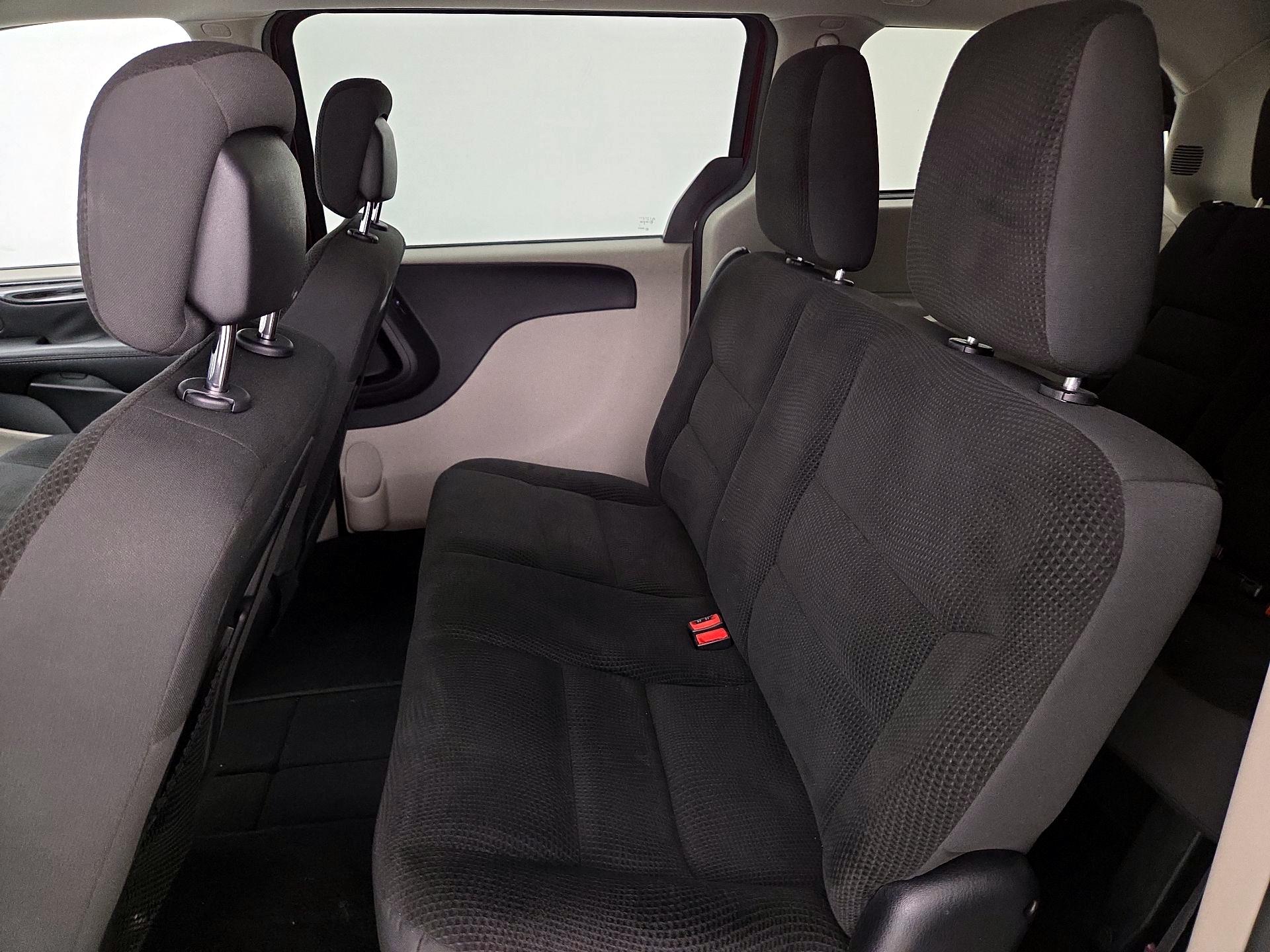 Thumbnail: 2019 Dodge Grand Caravan - 19