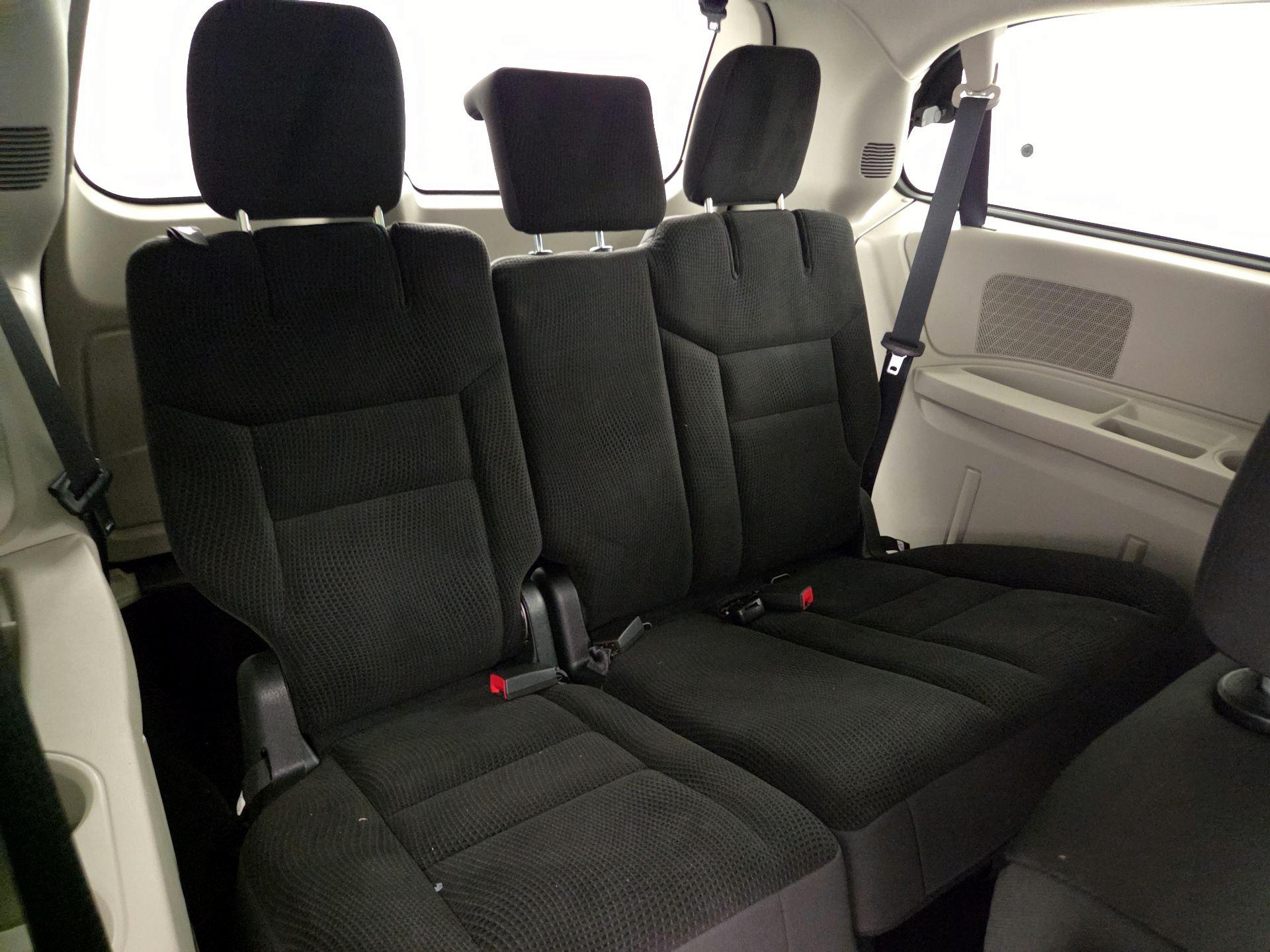 Thumbnail: 2019 Dodge Grand Caravan - 20