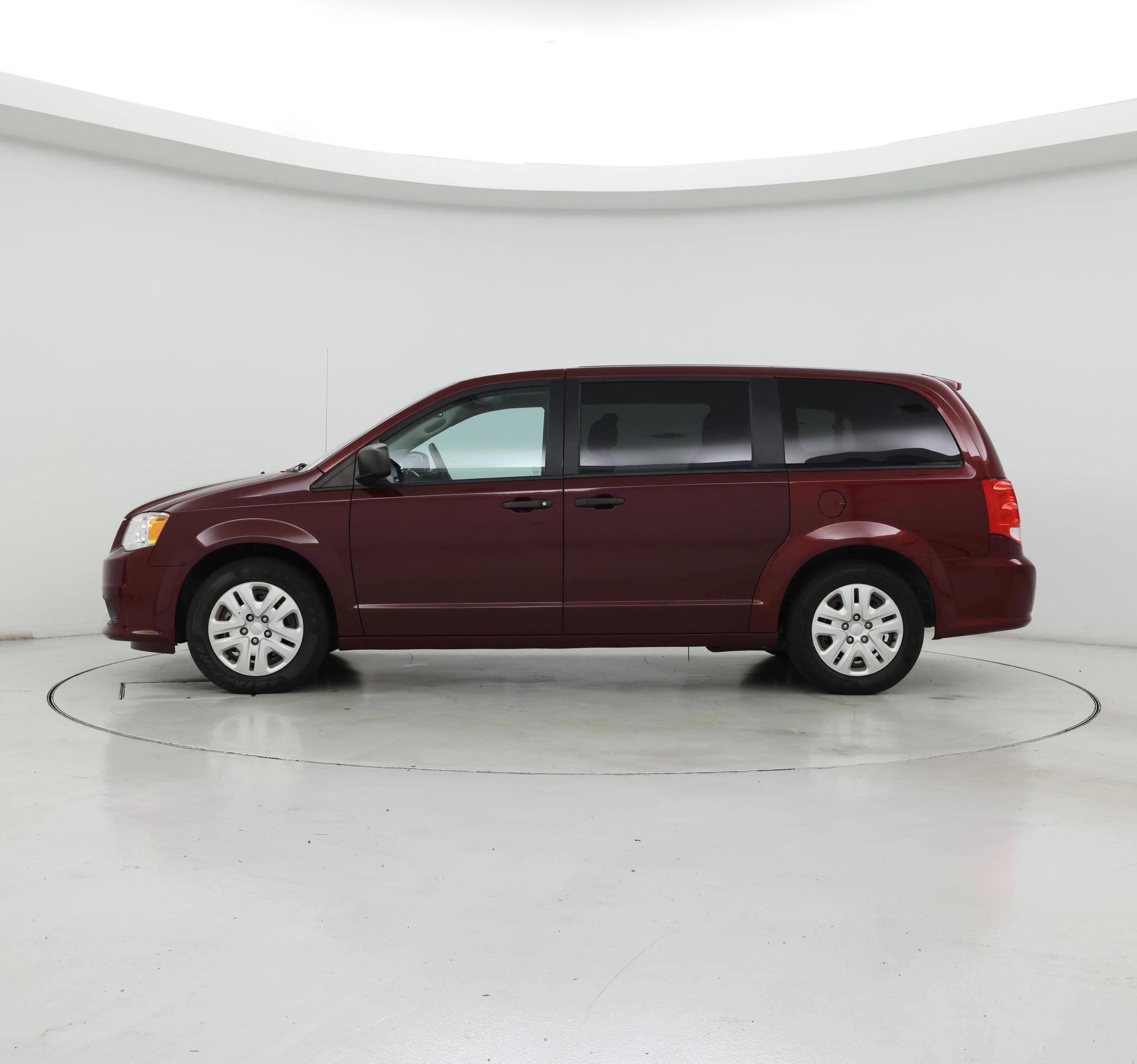 Thumbnail: 2019 Dodge Grand Caravan - 3