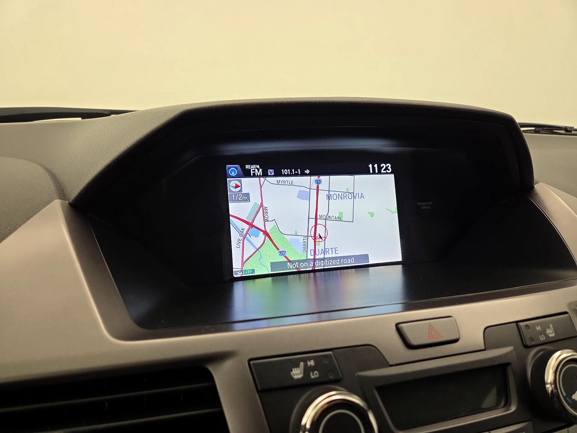 Thumbnail: 2017 Honda Odyssey - 14
