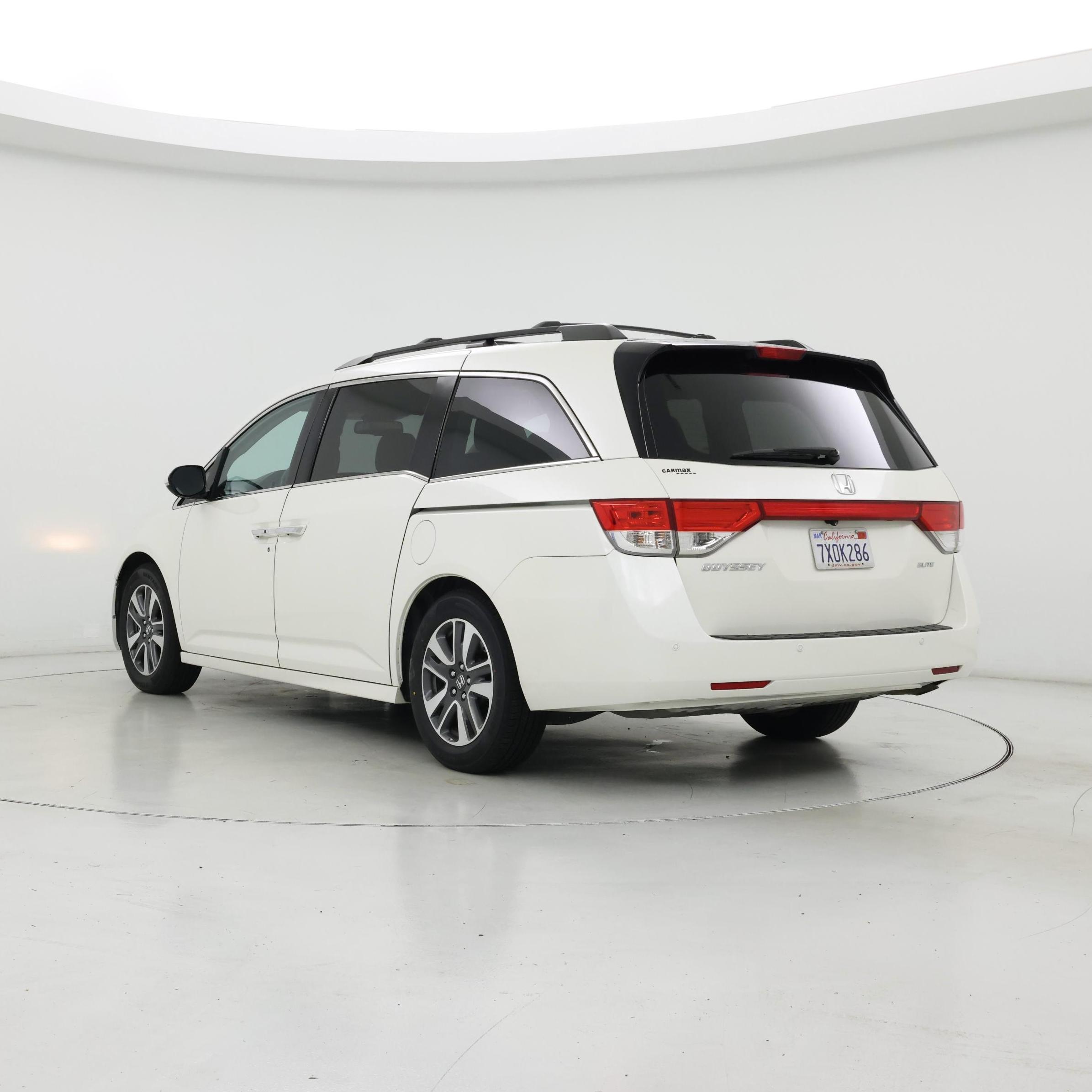 Thumbnail: 2017 Honda Odyssey - 2