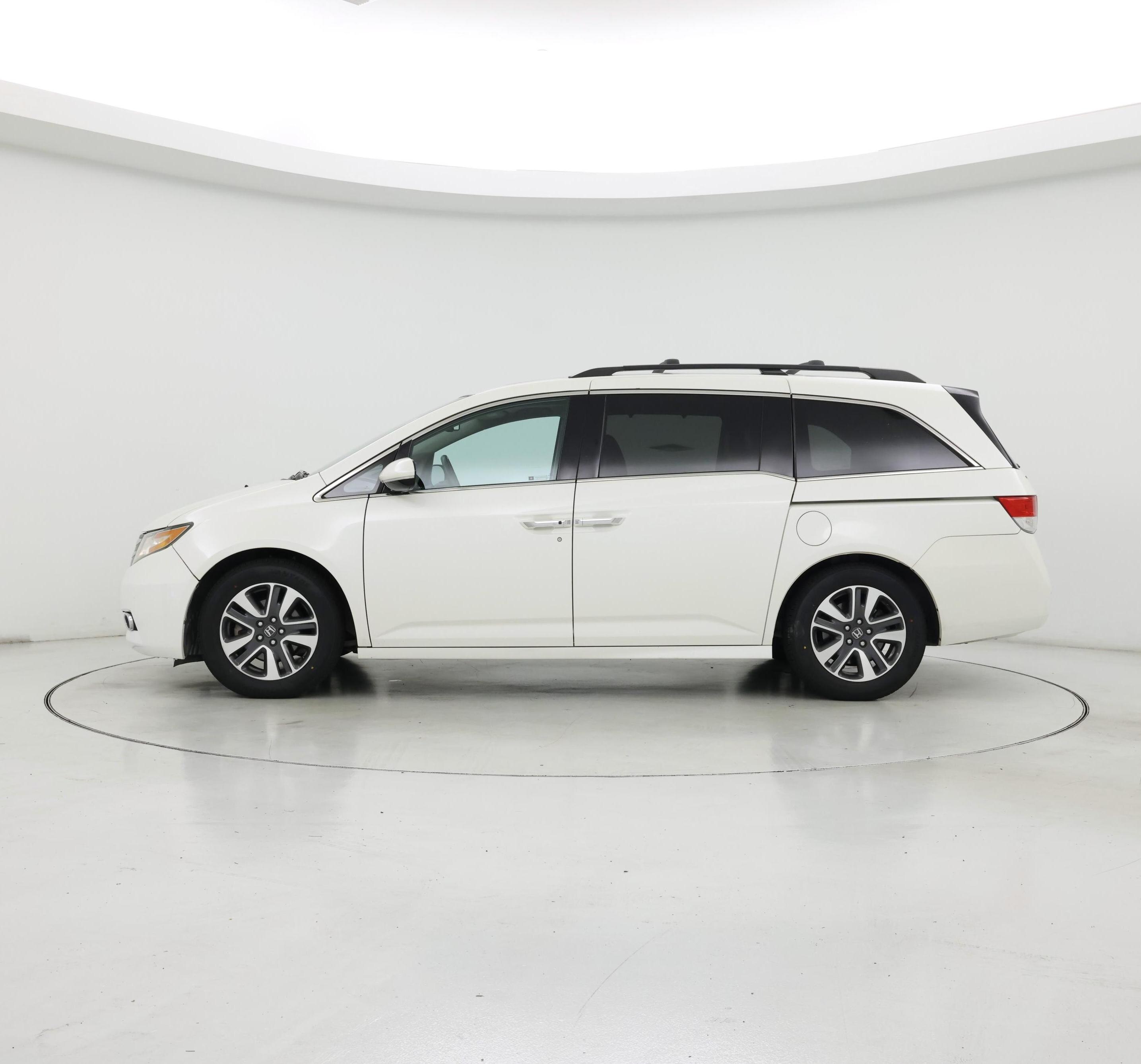 Thumbnail: 2017 Honda Odyssey - 3