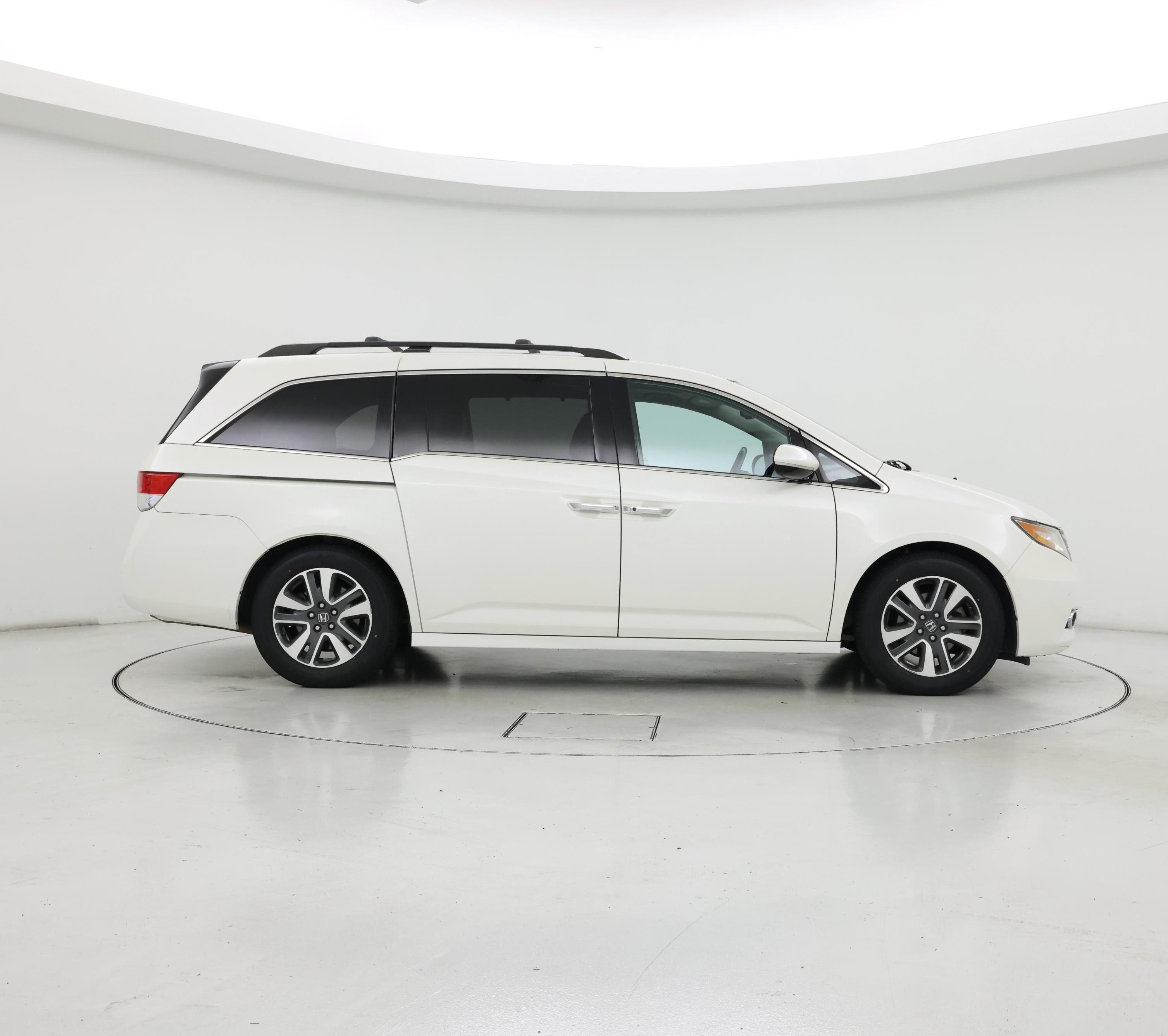 Thumbnail: 2017 Honda Odyssey - 7