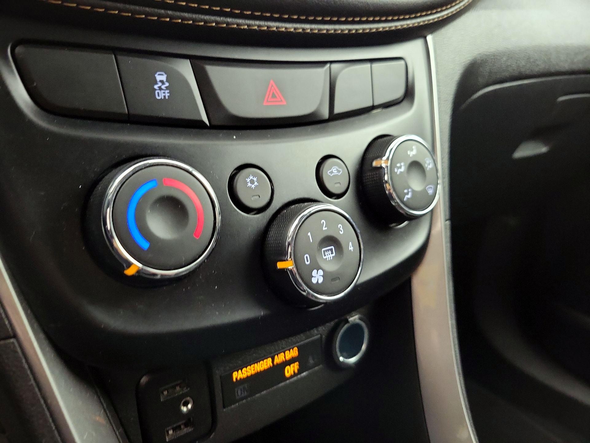 Thumbnail: 2020 Chevrolet Trax - 16