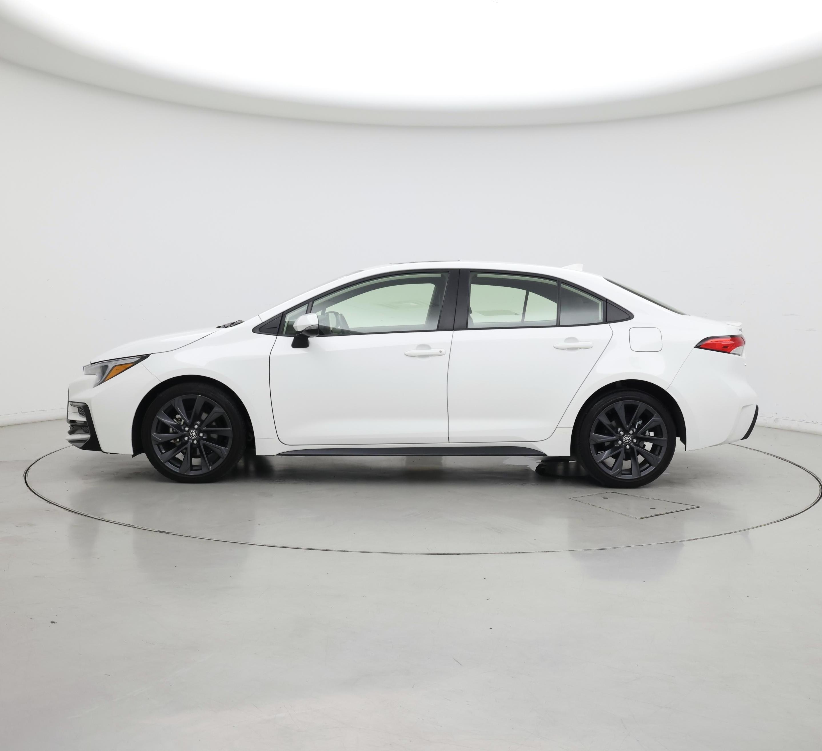 Thumbnail: 2024 Toyota Corolla - 3