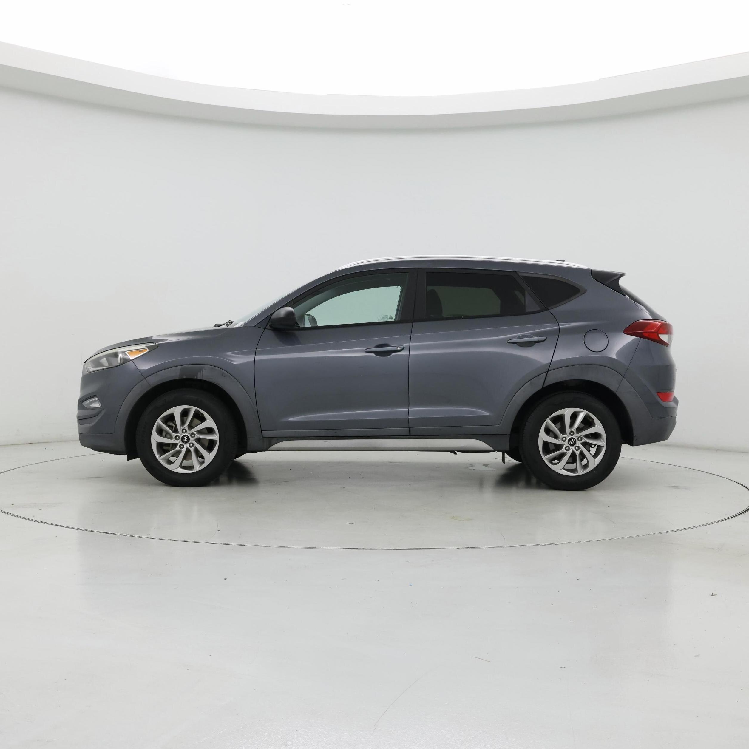 Thumbnail: 2018 Hyundai Tucson - 3