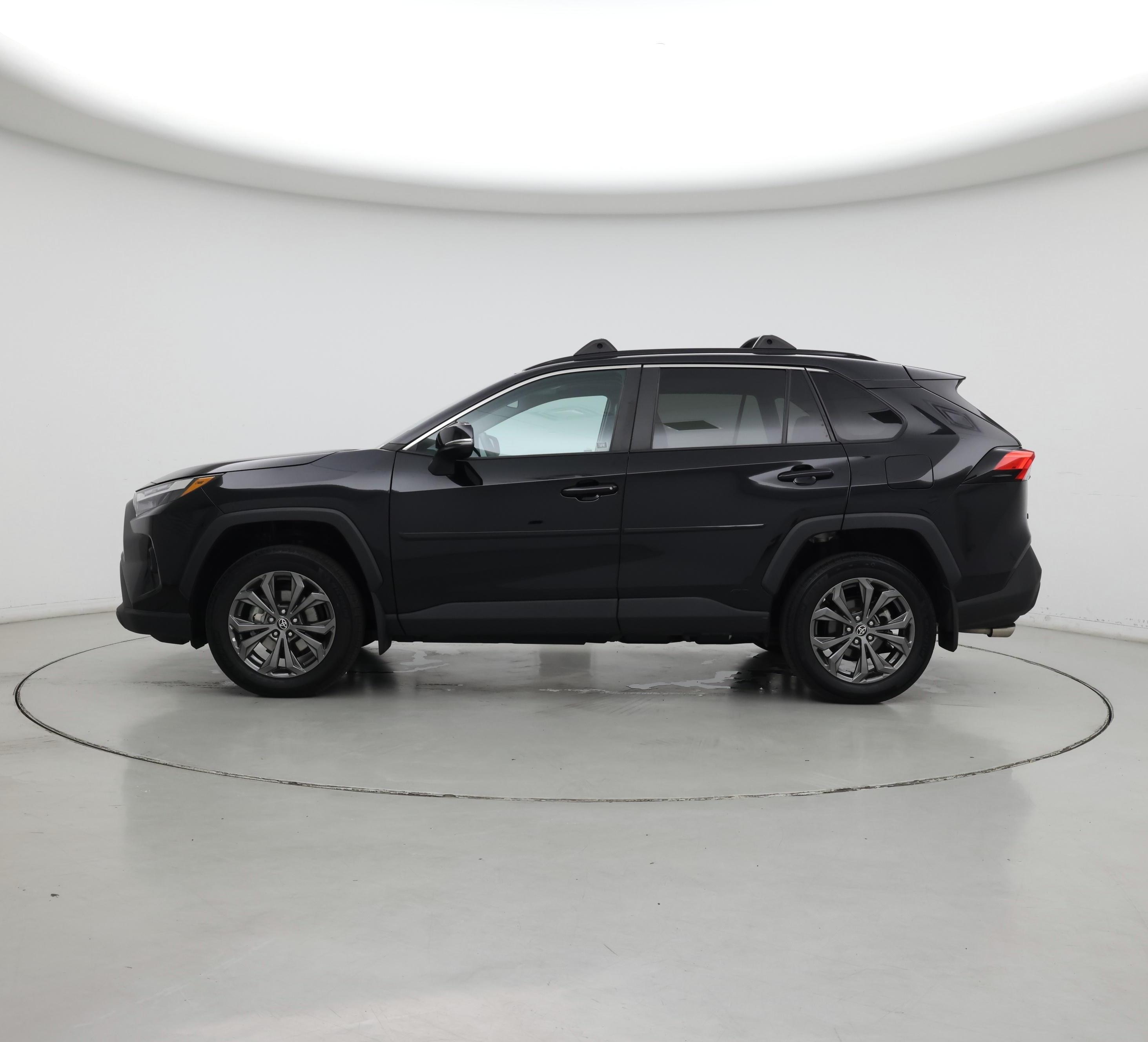 Thumbnail: 2023 Toyota RAV4 - 3