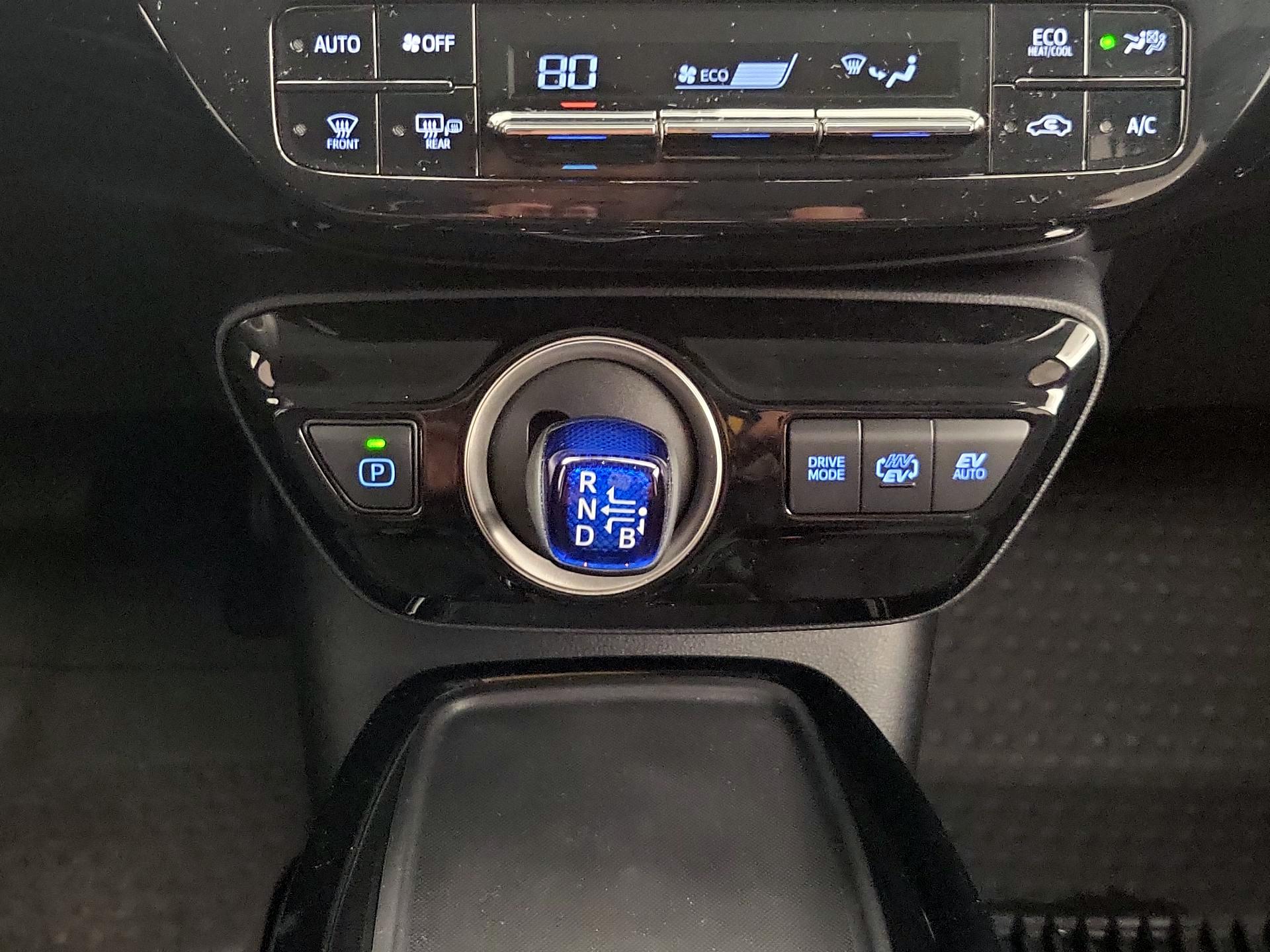 Thumbnail: 2021 Toyota Prius Prime - 17