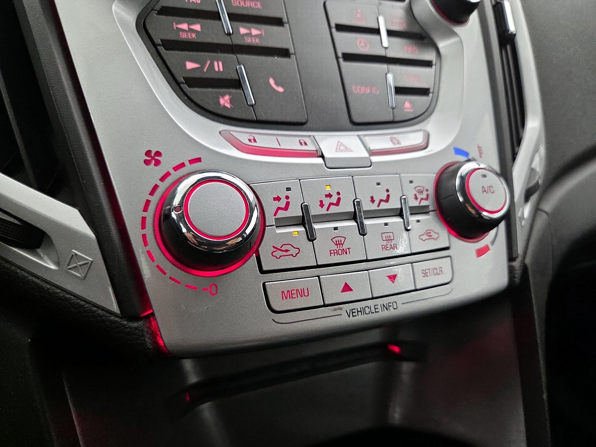 Thumbnail: 2015 GMC Terrain - 15