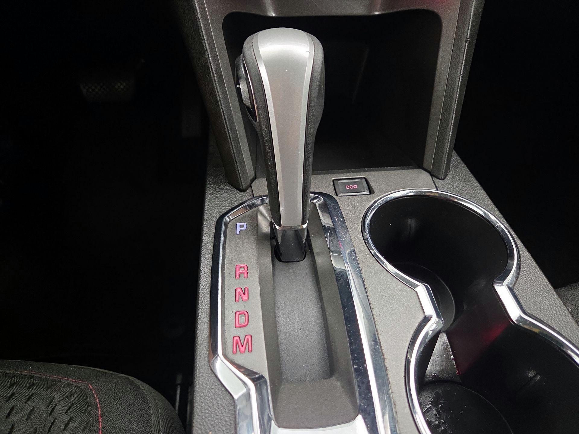 Thumbnail: 2015 GMC Terrain - 16