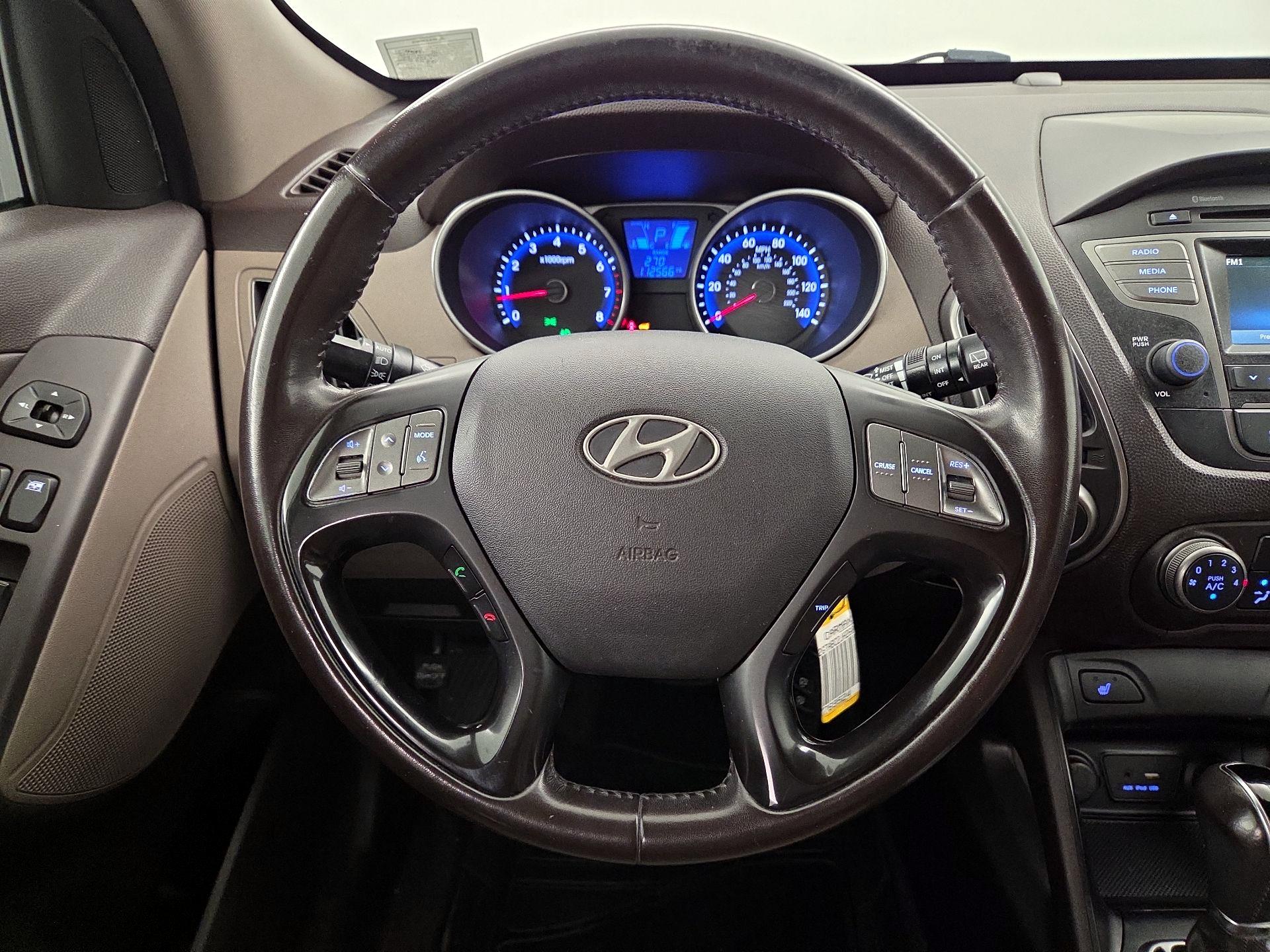 Thumbnail: 2015 Hyundai Tucson - 10