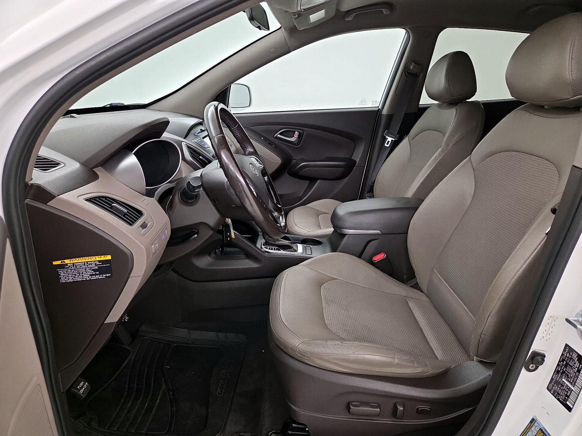 Thumbnail: 2015 Hyundai Tucson - 11