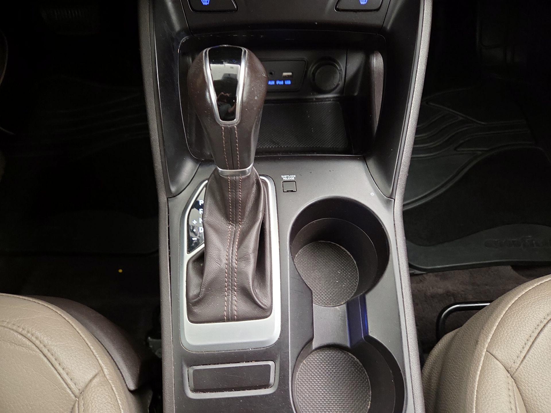 Thumbnail: 2015 Hyundai Tucson - 17
