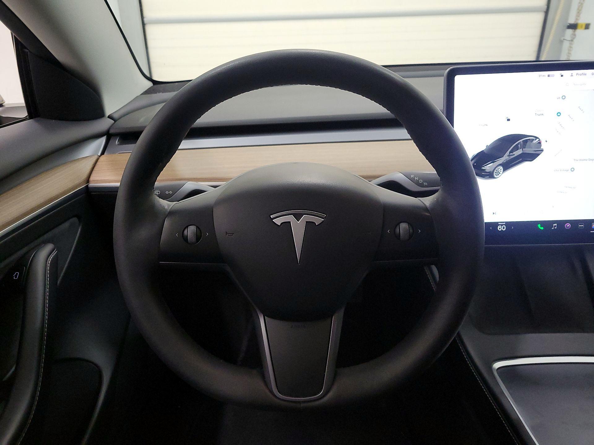 Thumbnail: 2021 Tesla Model 3 - 10