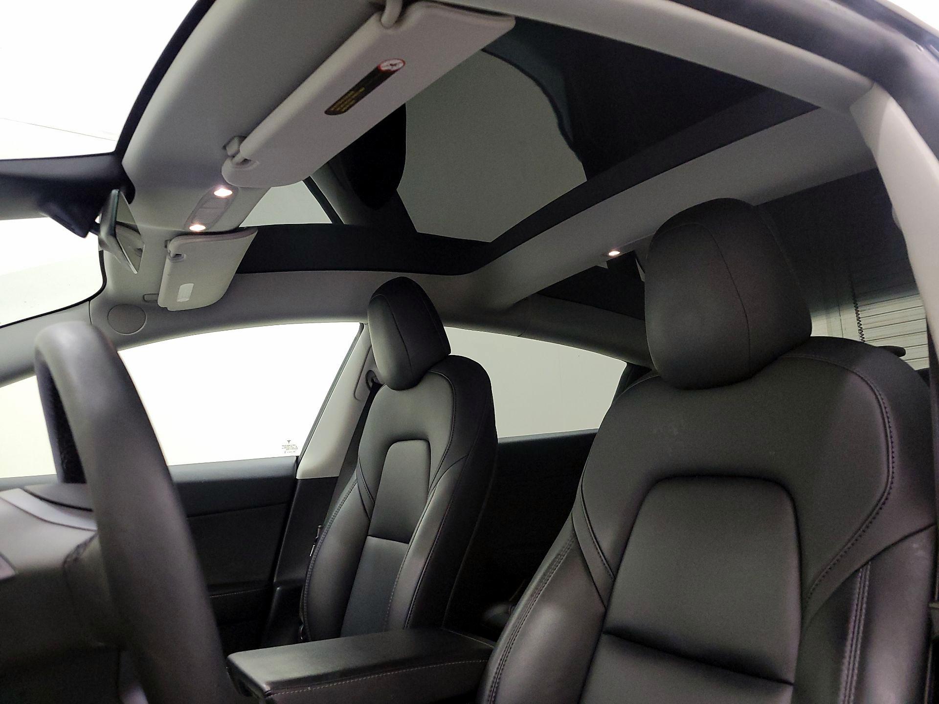 Thumbnail: 2021 Tesla Model 3 - 18