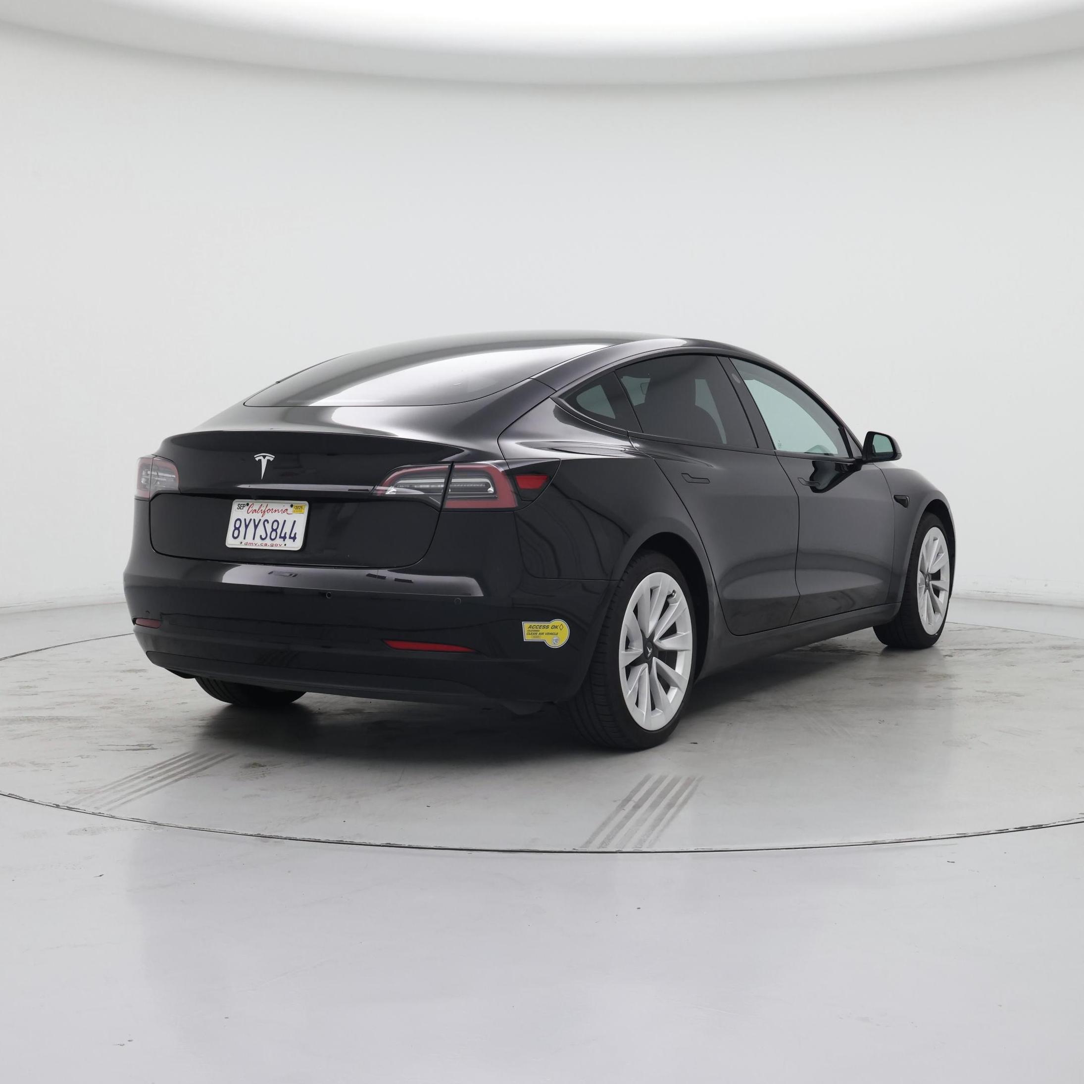 Thumbnail: 2021 Tesla Model 3 - 8