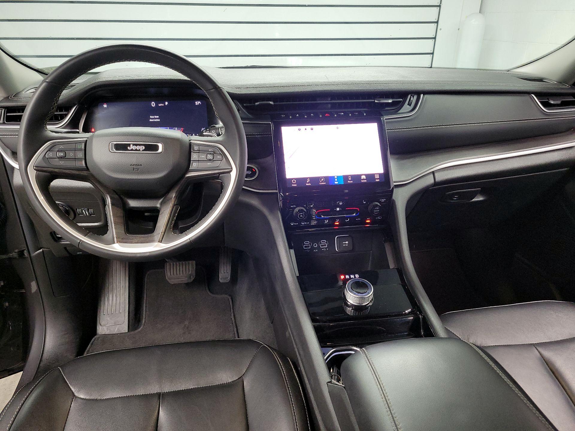 Thumbnail: 2023 Jeep Grand Cherokee - 9