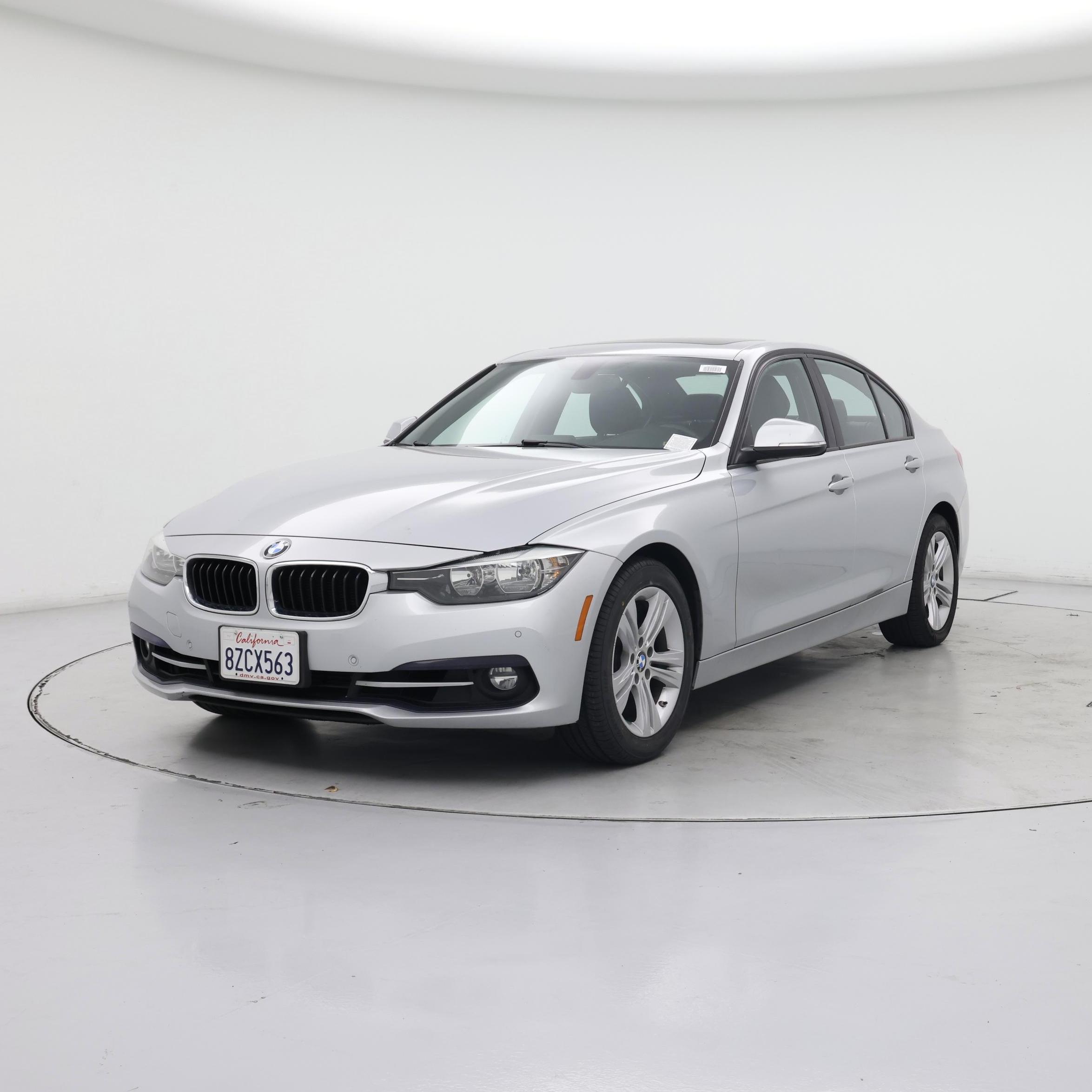 Thumbnail: 2016 BMW 3 Series - 4