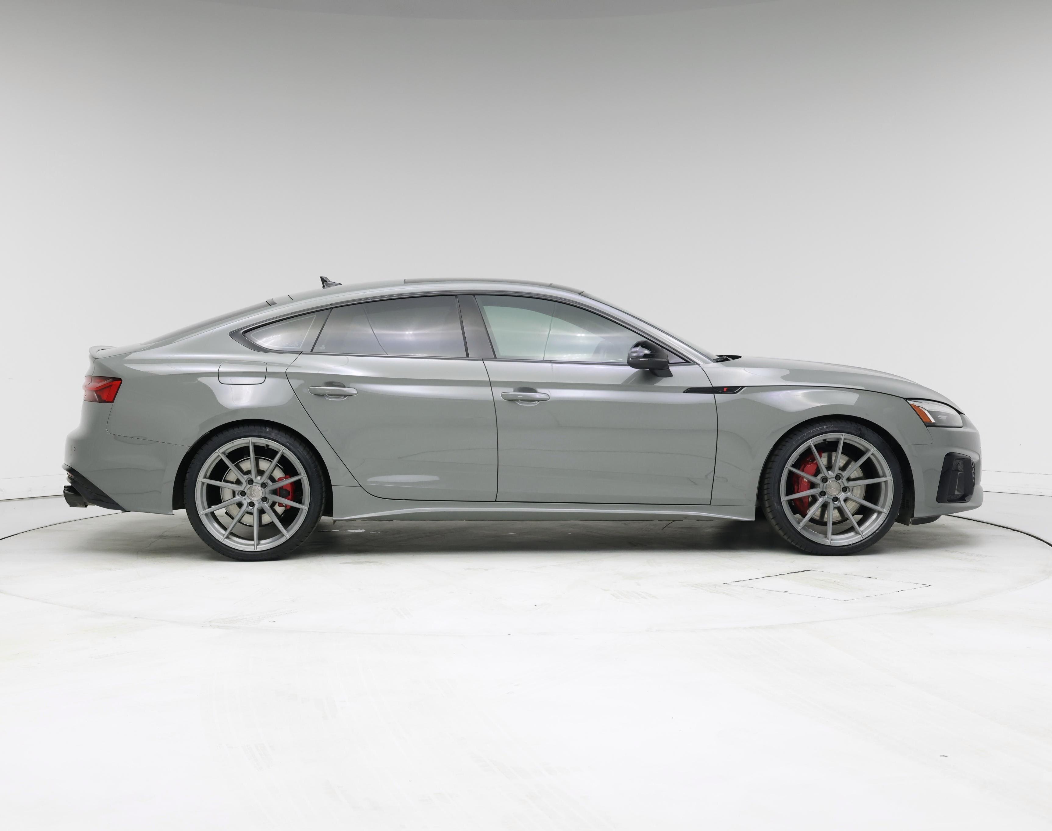 Thumbnail: 2022 Audi S5 - 7